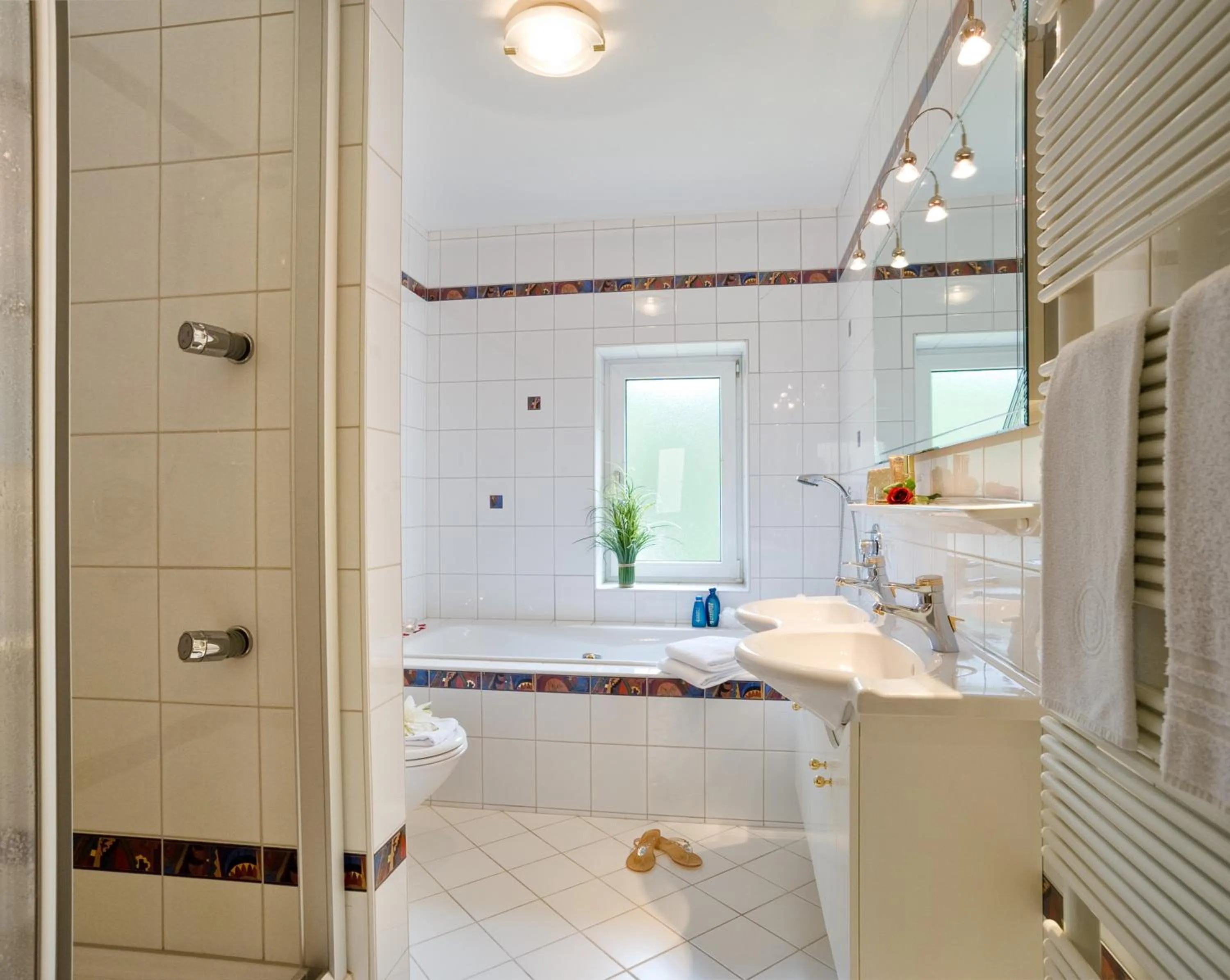 Bathroom in Euro Youth Hotel & Krone