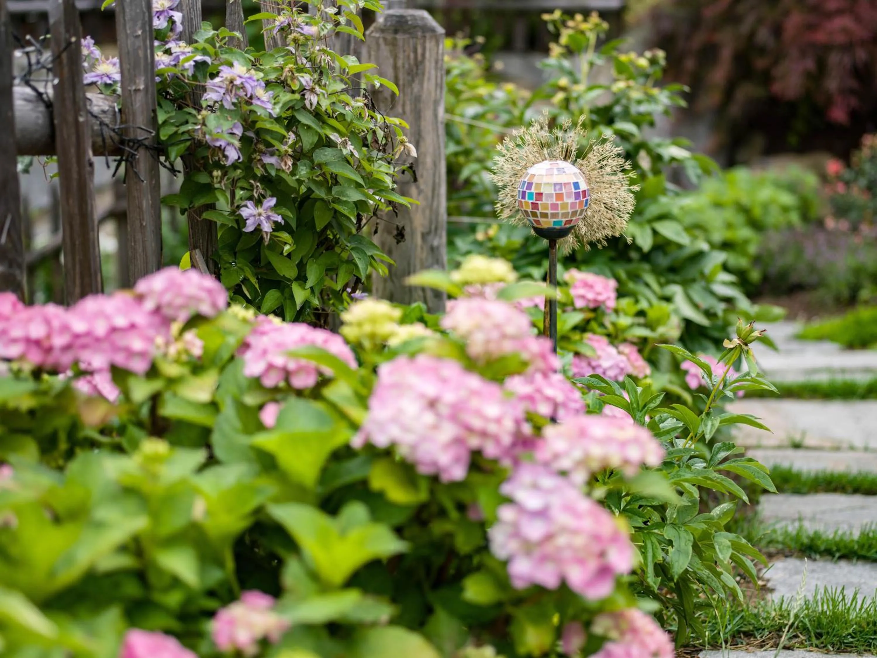 Garden in Hotel Landhaus Zillertal
