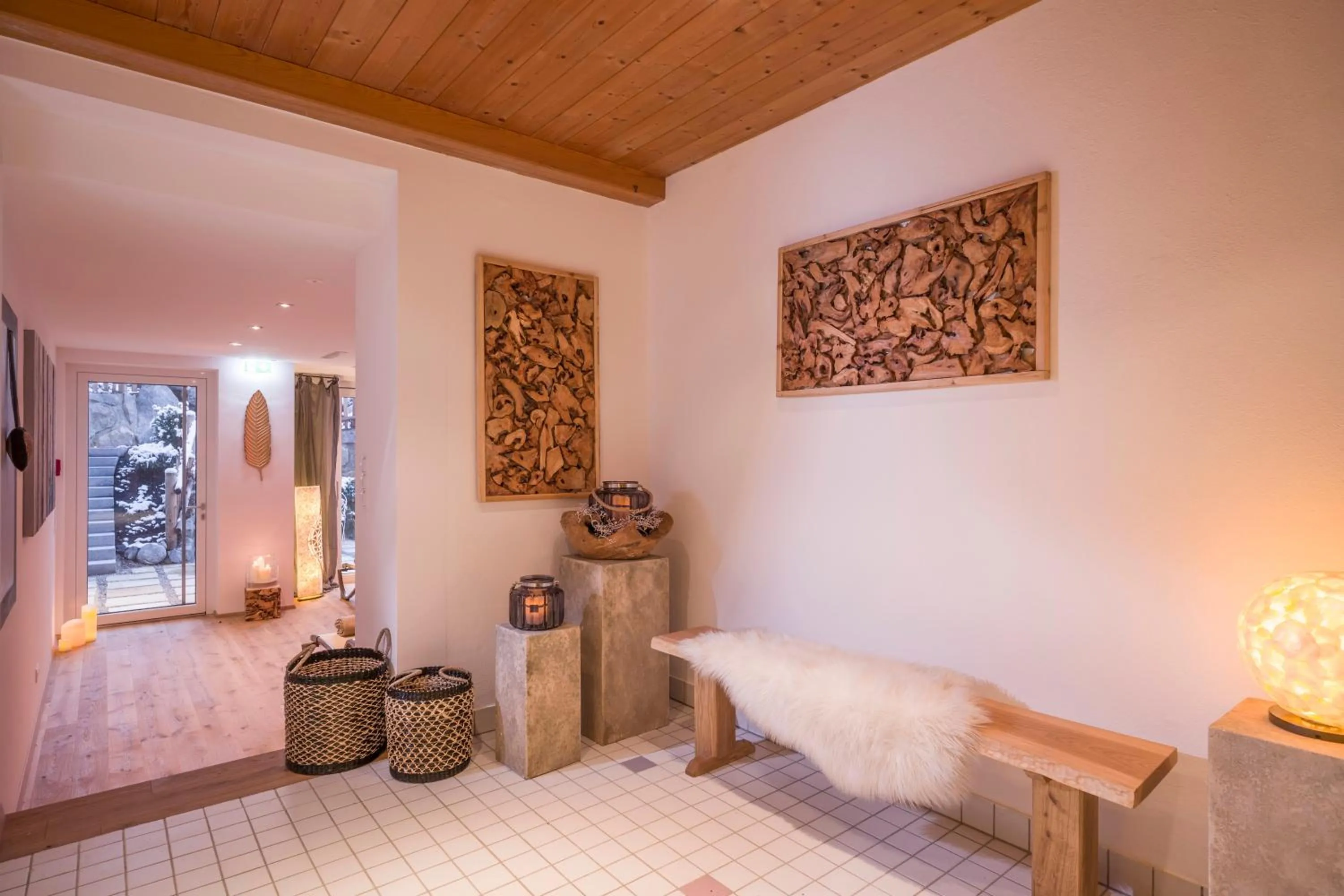Spa and wellness centre/facilities, Bed in Hotel Landhaus Zillertal