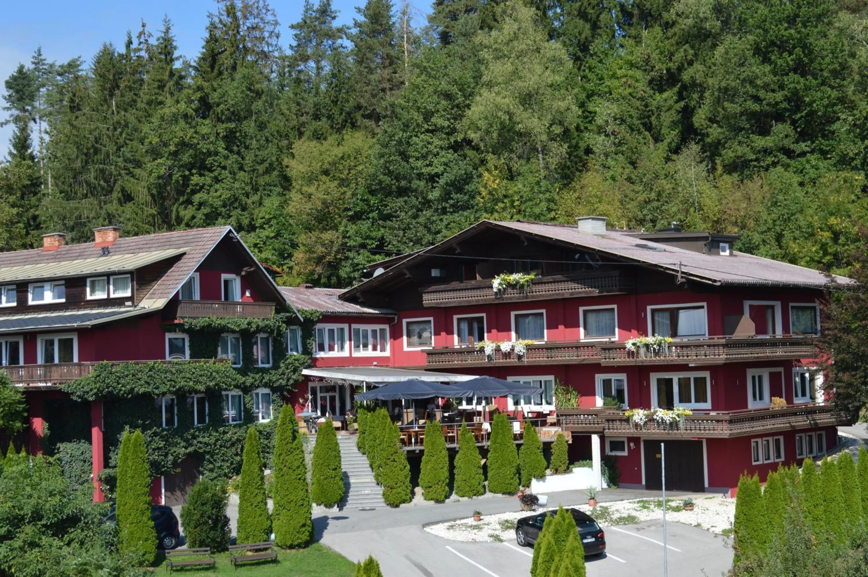 Property building in Landidyll-Hotel Nudelbacher