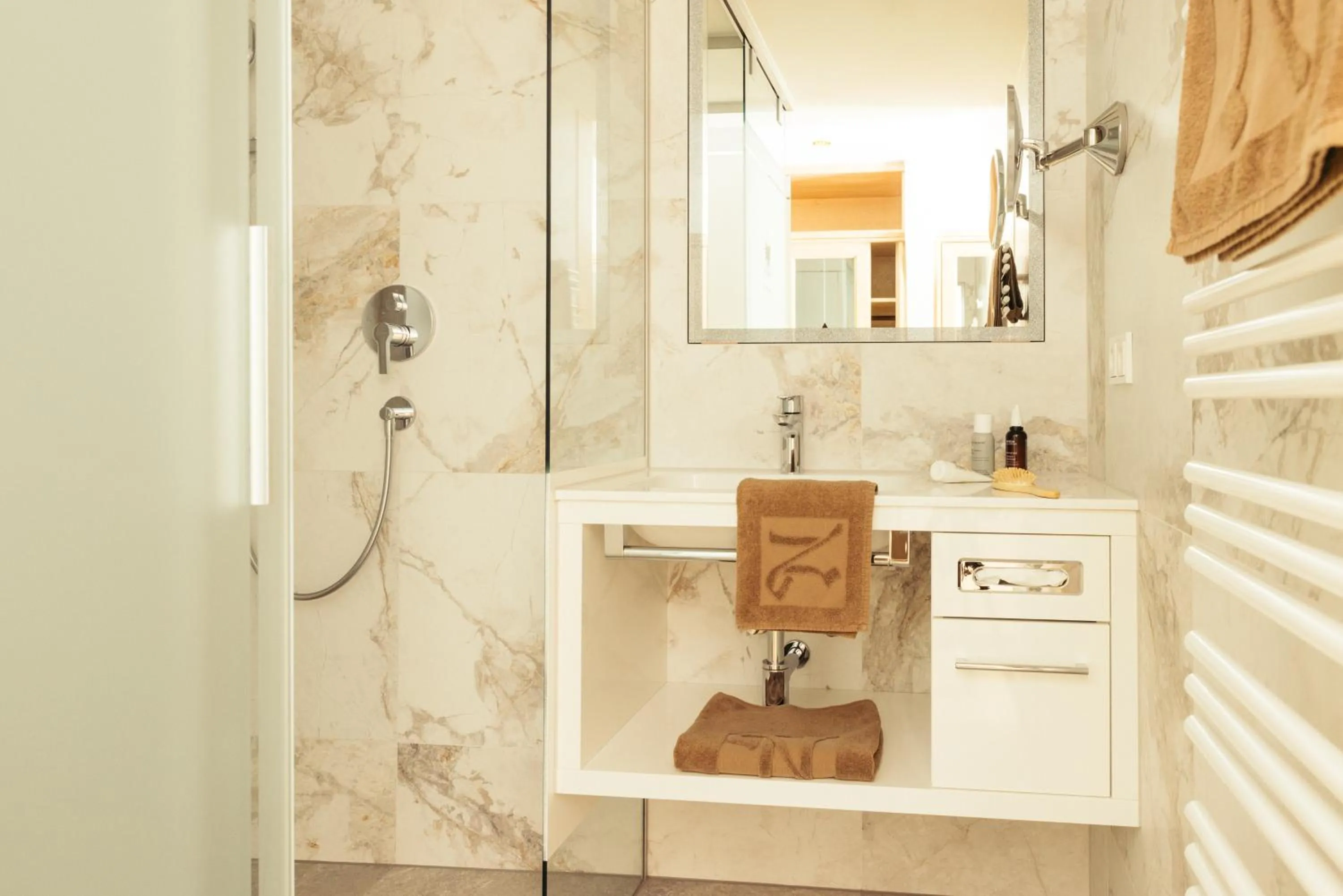 Bathroom in Hotel Neuhintertux 4 Sterne superior