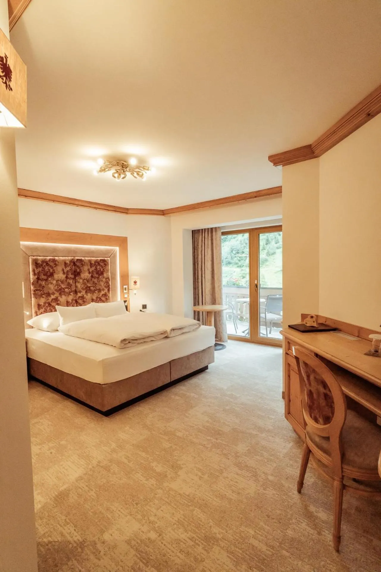 Bedroom, Bed in Hotel Neuhintertux 4 Sterne superior