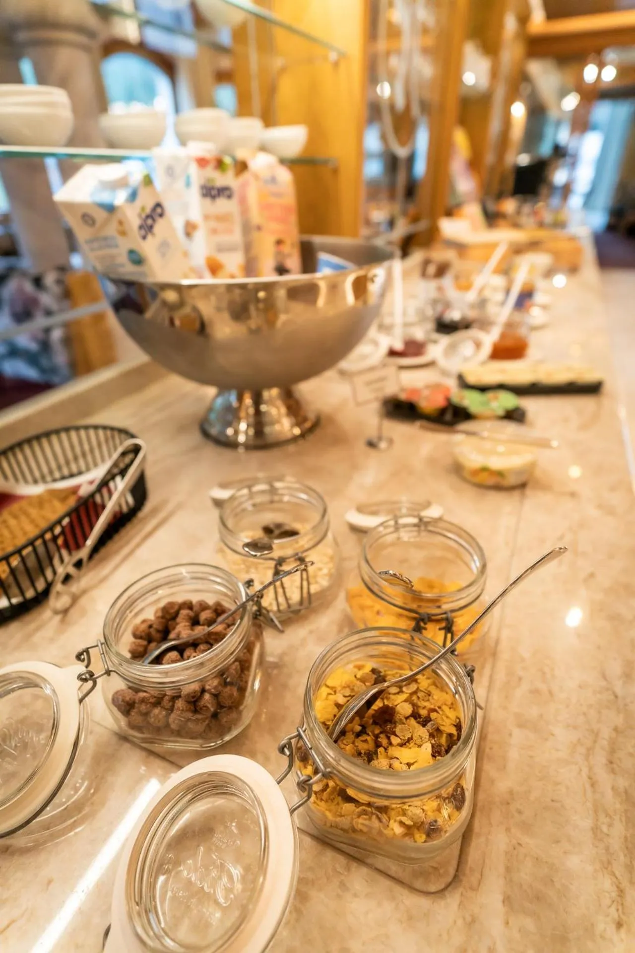 Food and drinks in Hotel Neuhintertux 4 Sterne superior