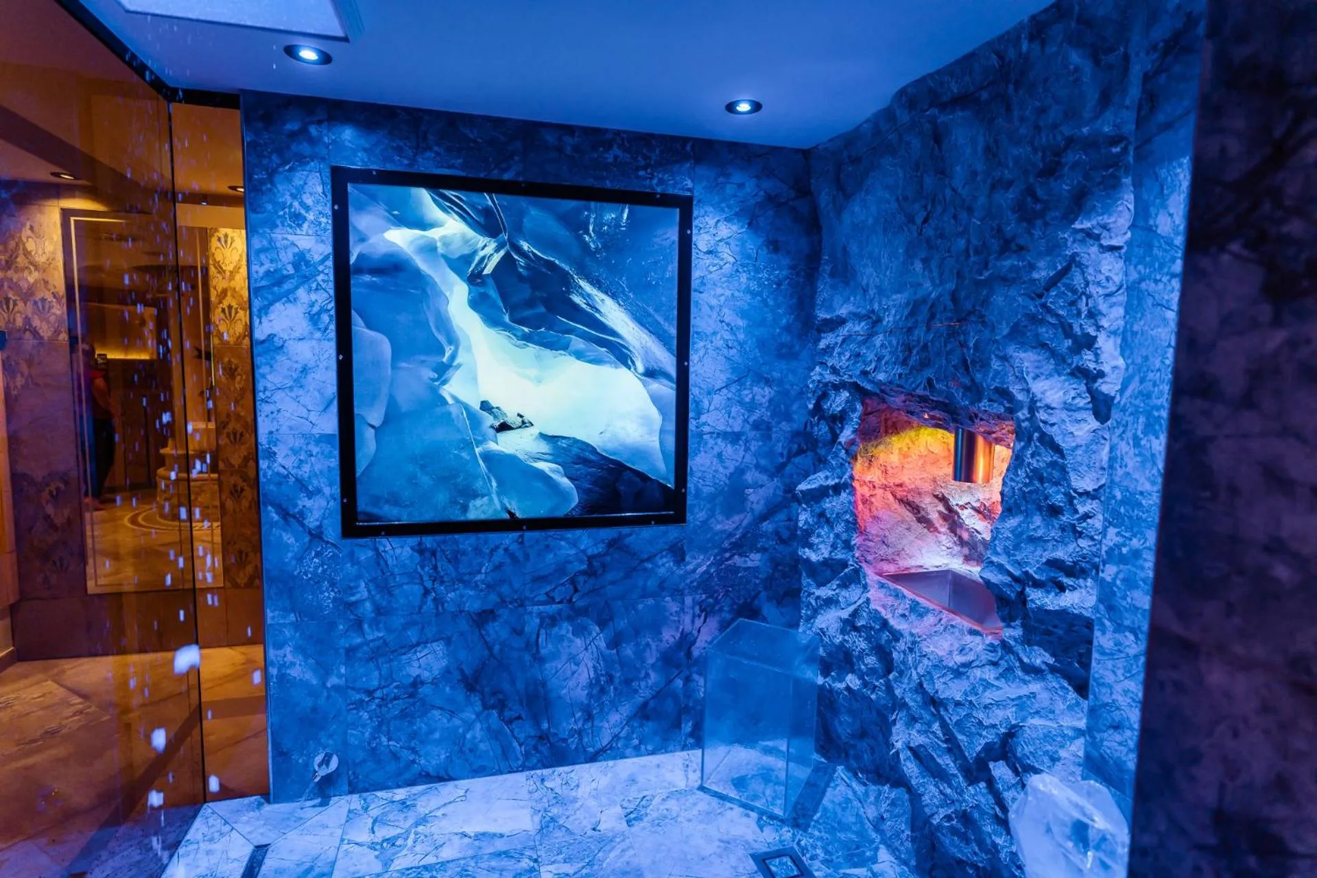 Spa and wellness centre/facilities in Hotel Neuhintertux 4 Sterne superior
