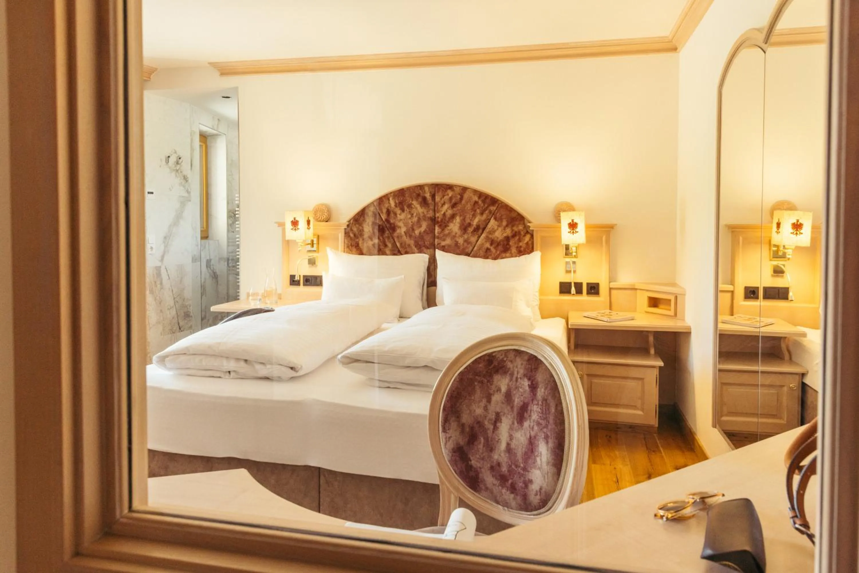 Staff, Bed in Hotel Neuhintertux 4 Sterne superior