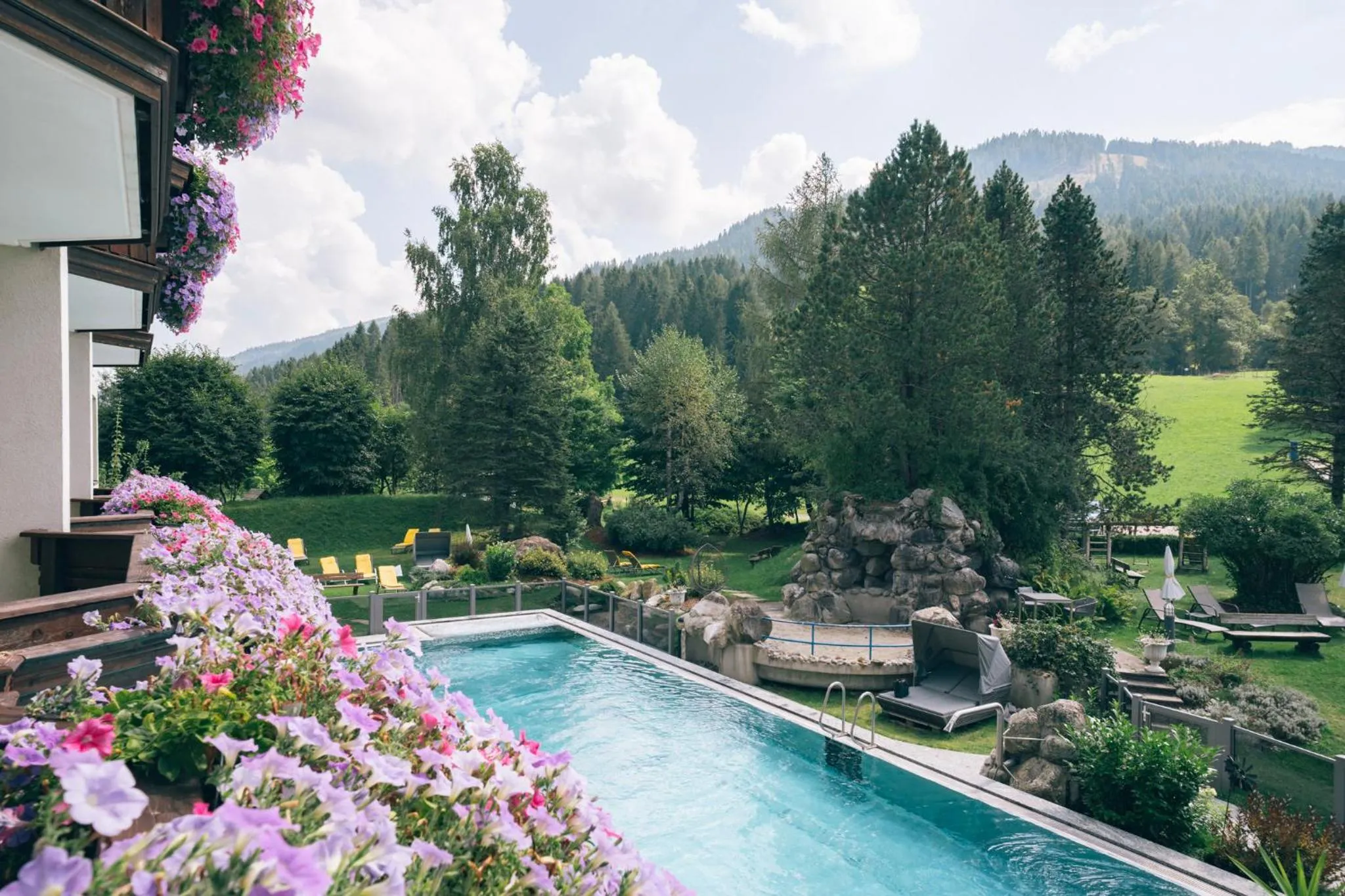 Pool view in Der Kirchheimerhof - Superior