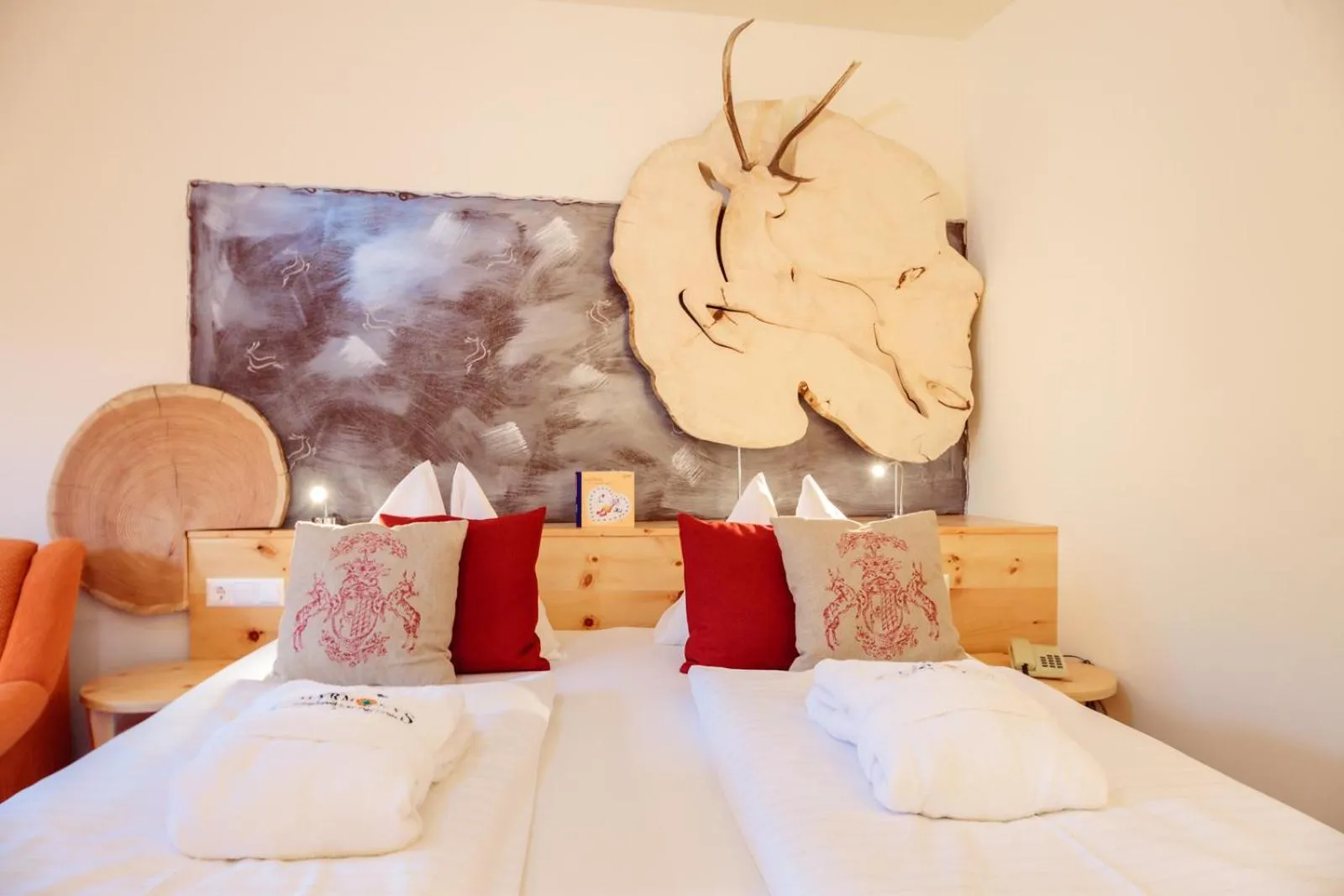 Photo of the whole room, Bed in Der Kirchheimerhof - Superior