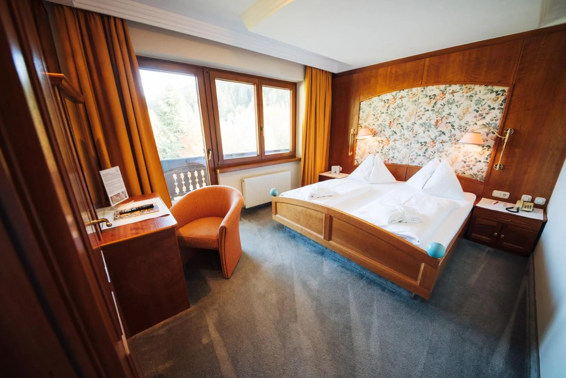 Bedroom, Bed in Der Kirchheimerhof - Superior