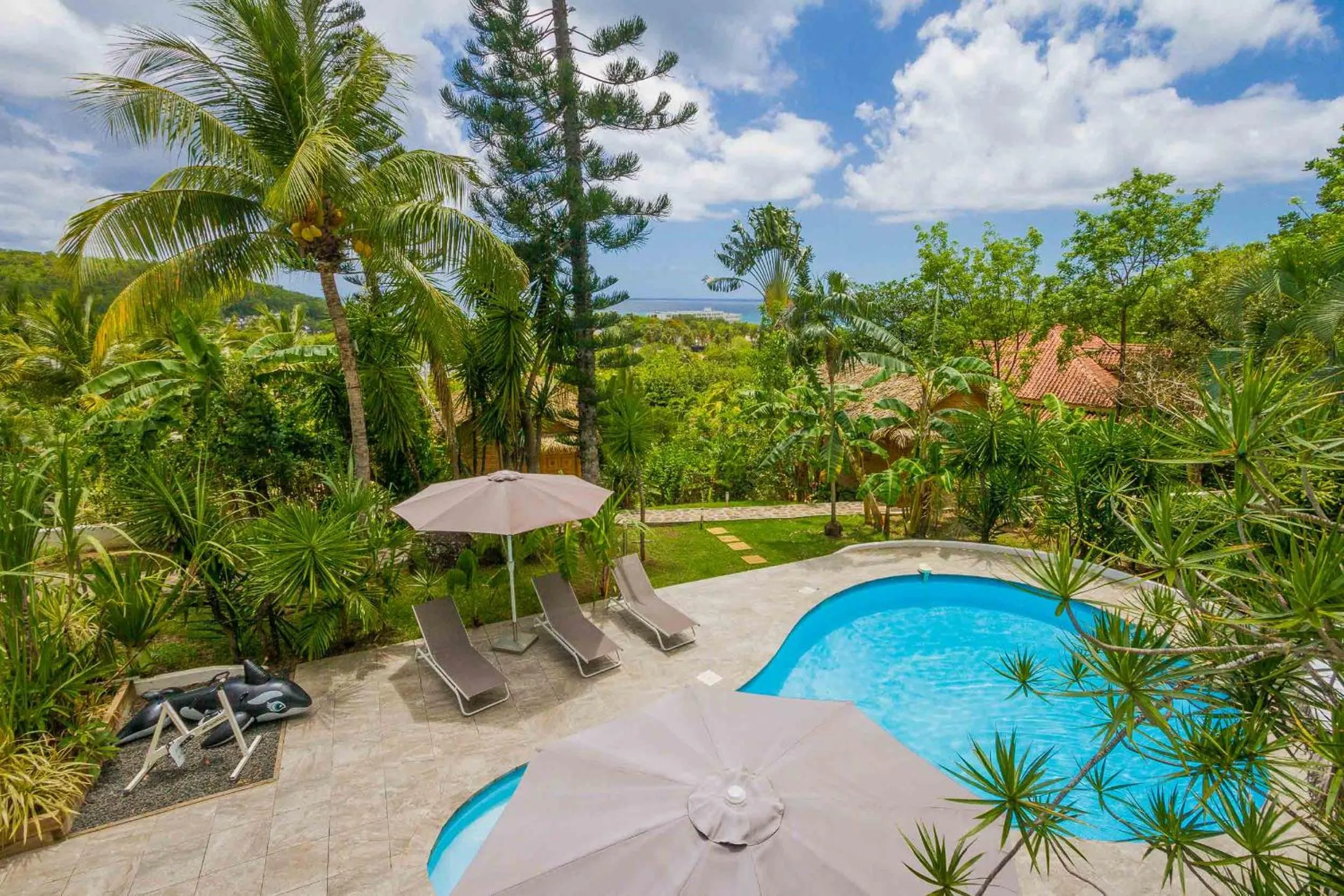 Swimming pool in Carre Royal