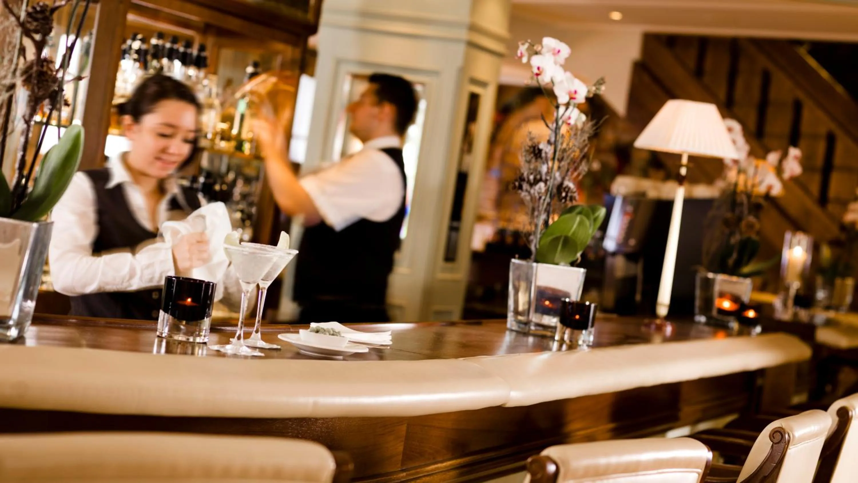 Lounge or bar in Superior Hotel Tirolerhof - Zell am See