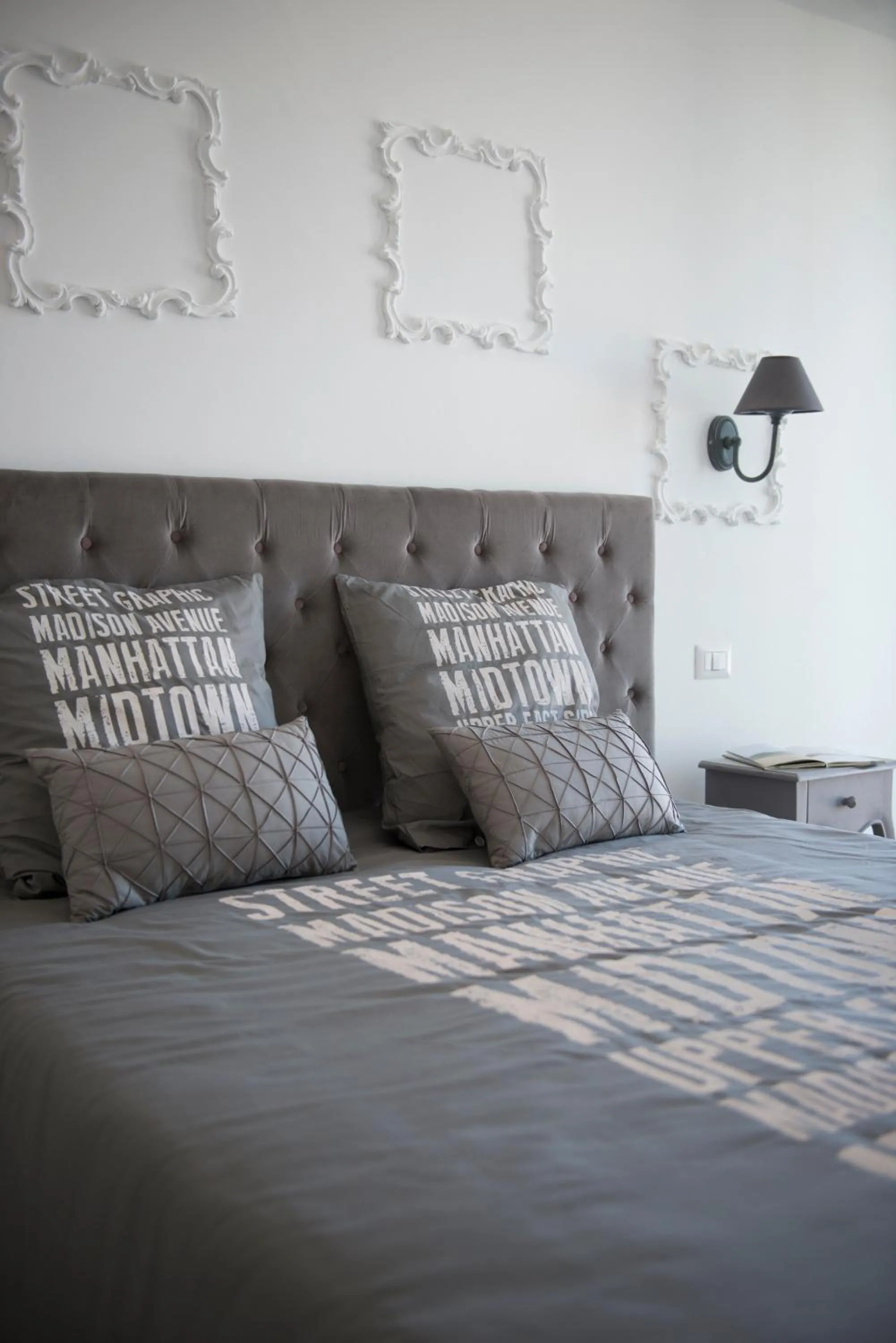 Photo of the whole room in Biancadamare