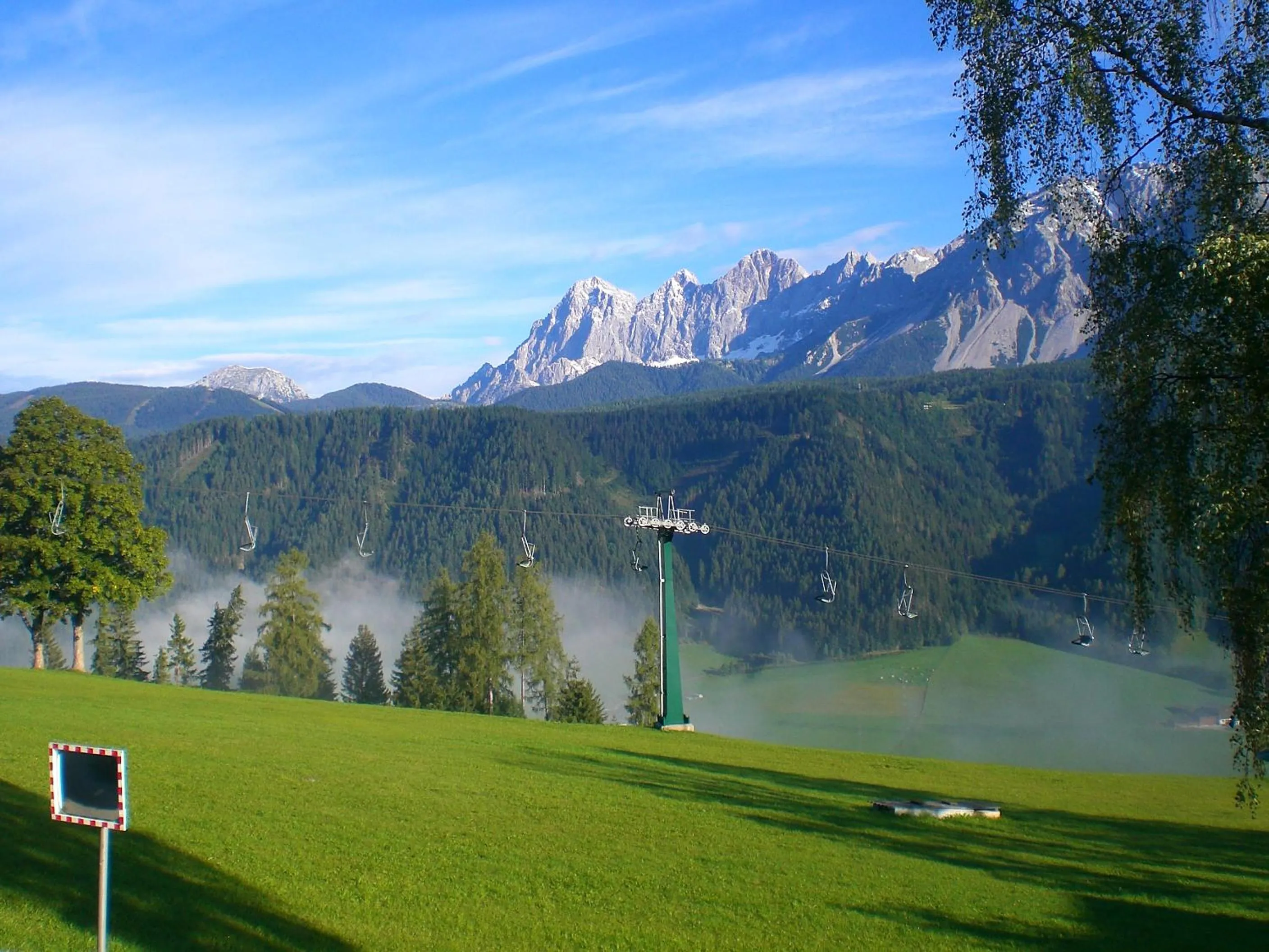 Spring in Hotel Pariente