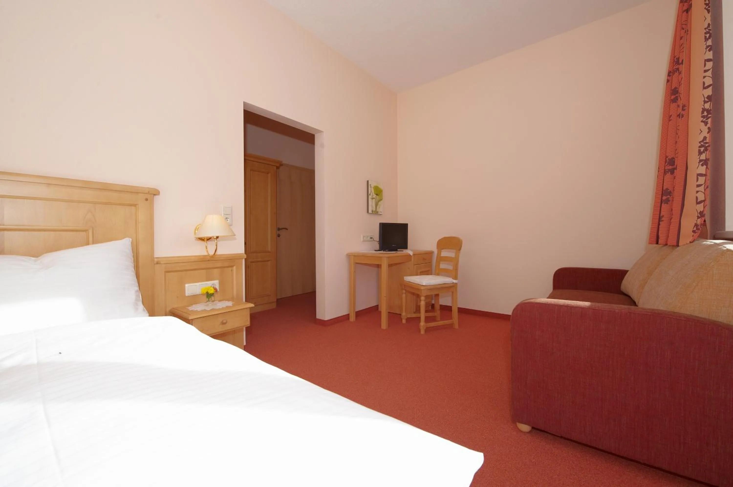 TV and multimedia, Bed in Hotel Pariente