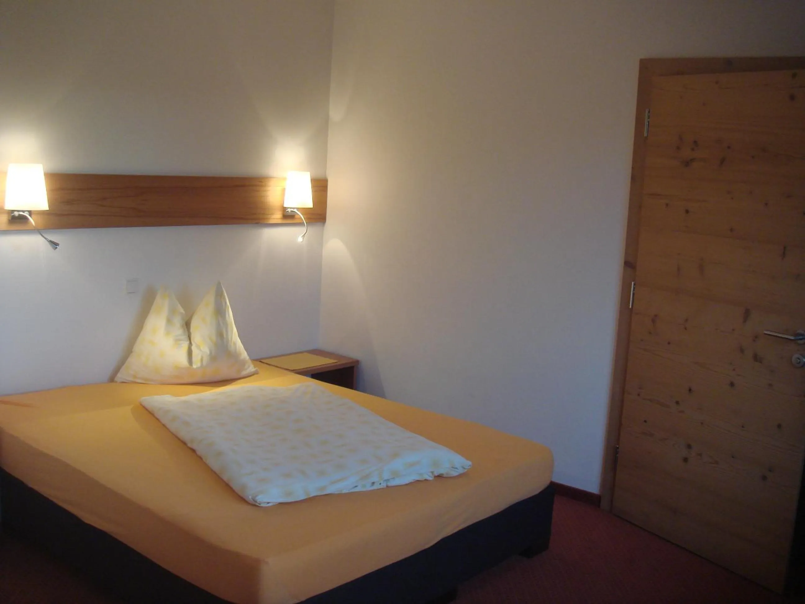 Photo of the whole room, Bed in Hotel Sporthof