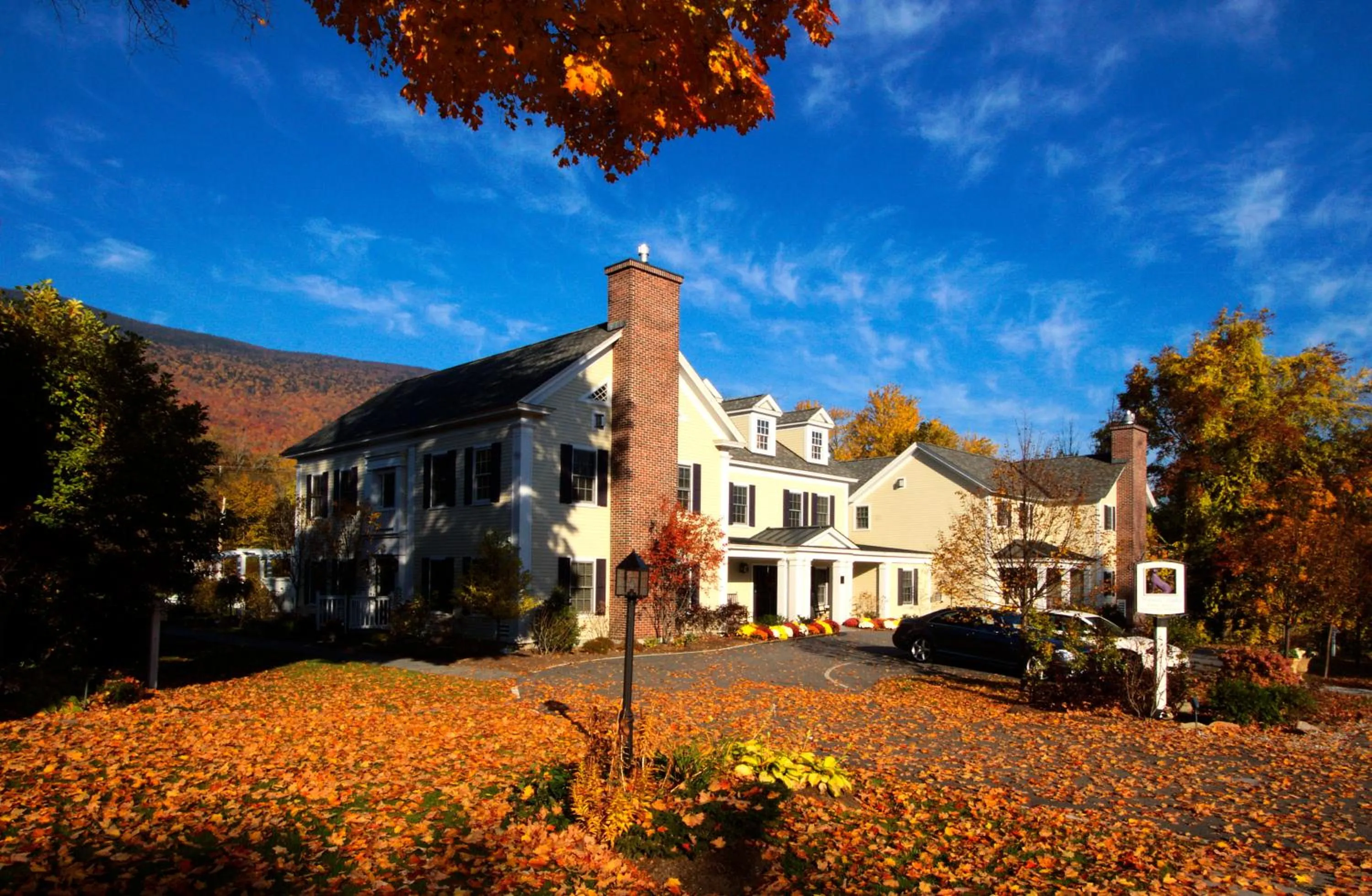 Facade/entrance in Reluctant Panther Inn & Restaurant