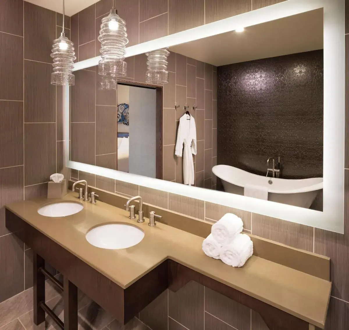 Executive Suite, 1 King, High Floor in The Westin Nashville Executive Suite, 1 King, High Floor in The Westin Nashville