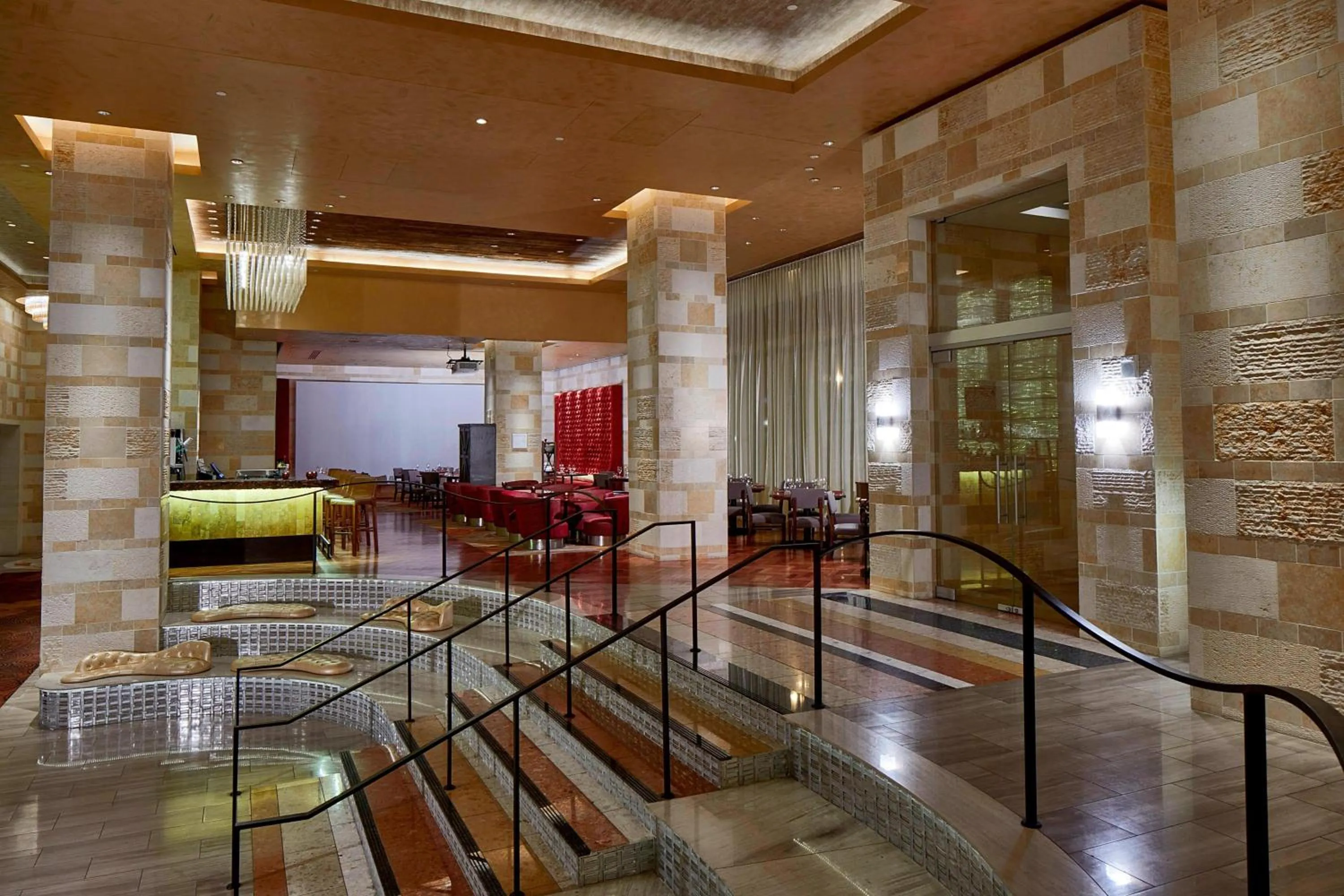 Lounge or bar in The Westin Nashville