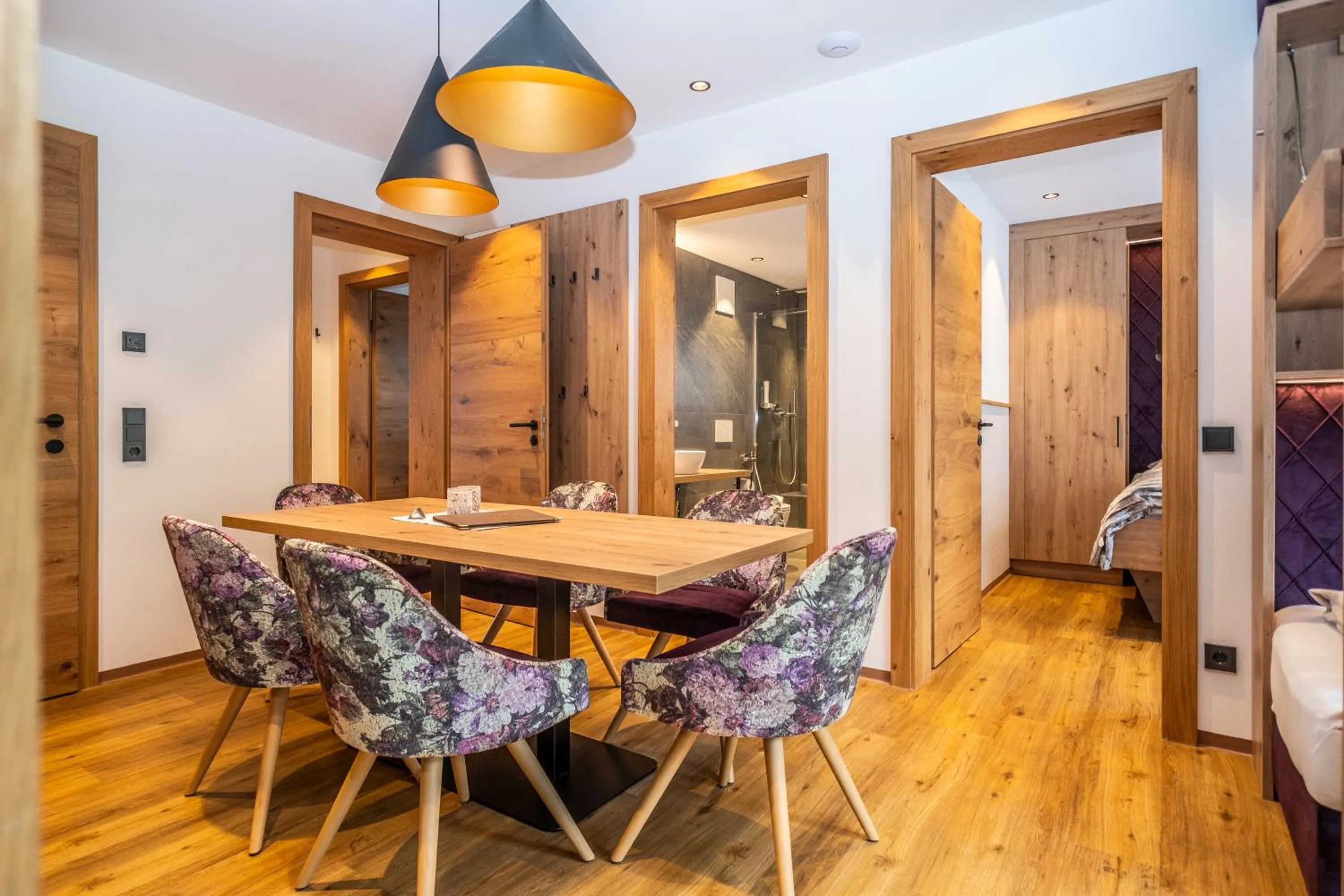 Seating area in Dorfkrug Kaprun - Luxury Suites & Appartements