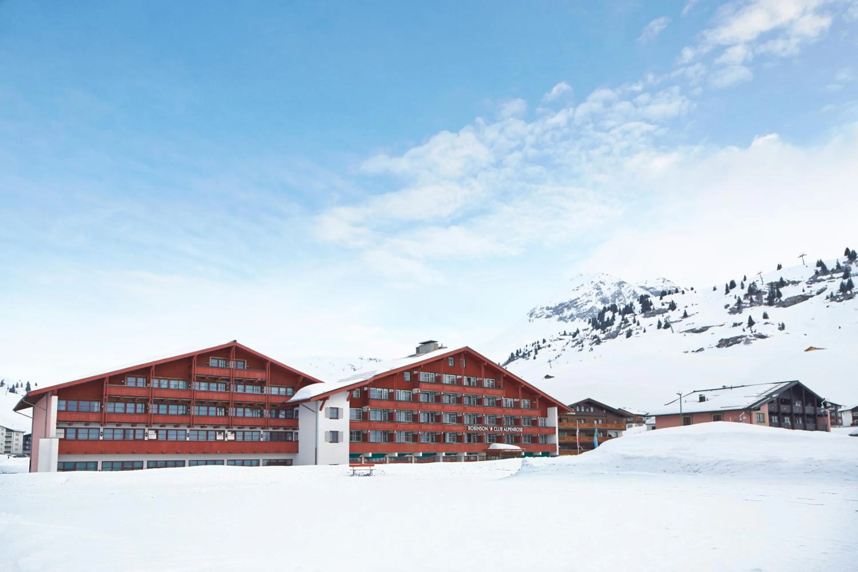 Facade/entrance in ROBINSON ALPENROSE Zürs