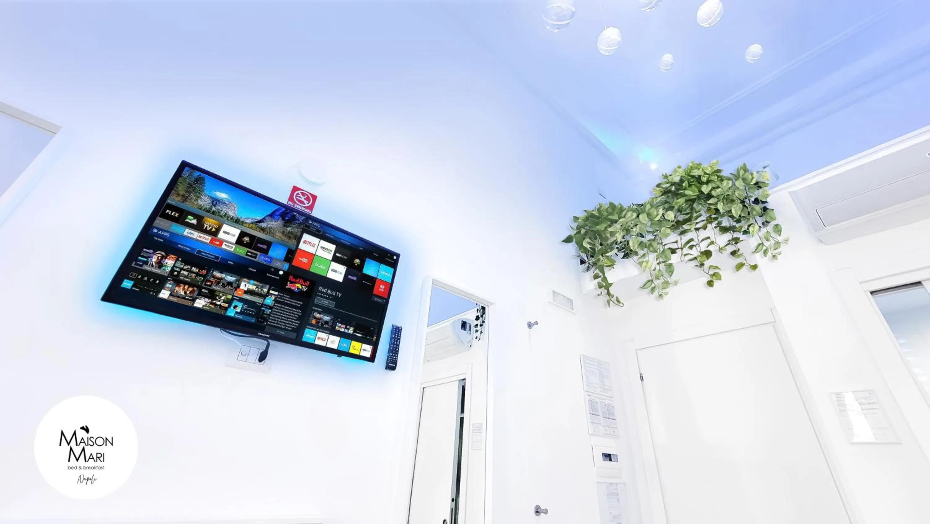 TV and multimedia in B&B Maison Mari