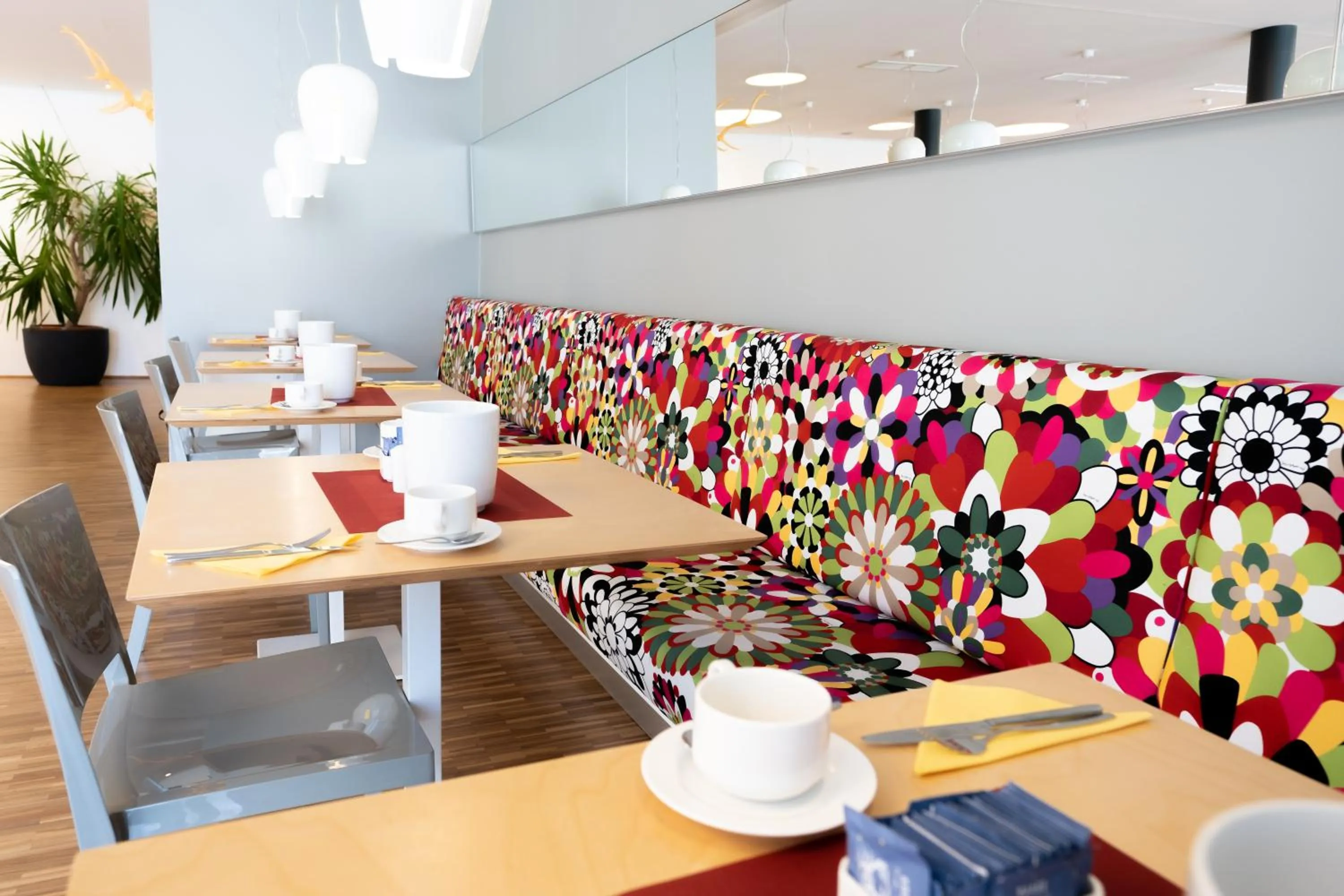 Restaurant/places to eat in STAY.inn Comfort Art Hotel Schwaz