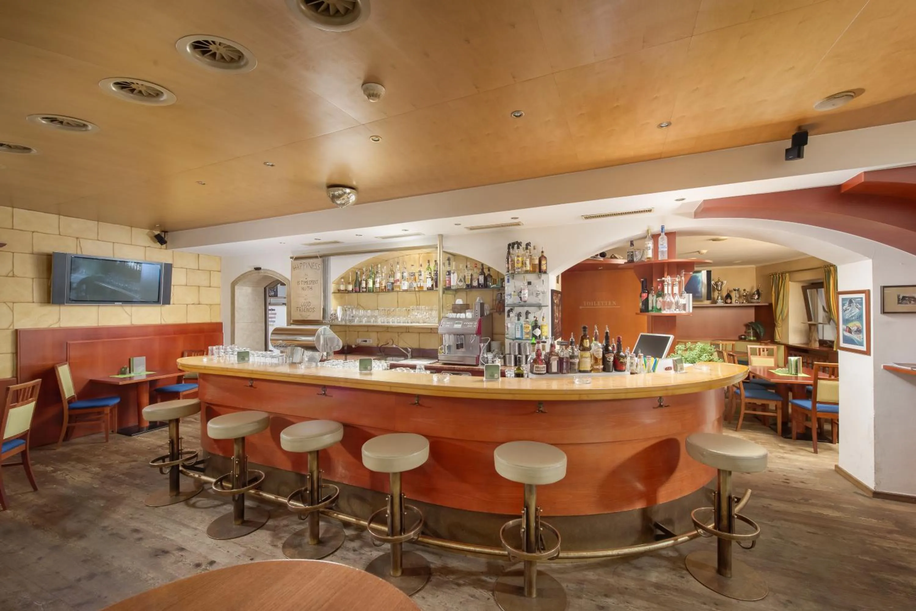 Restaurant/places to eat in Hotel Fischer