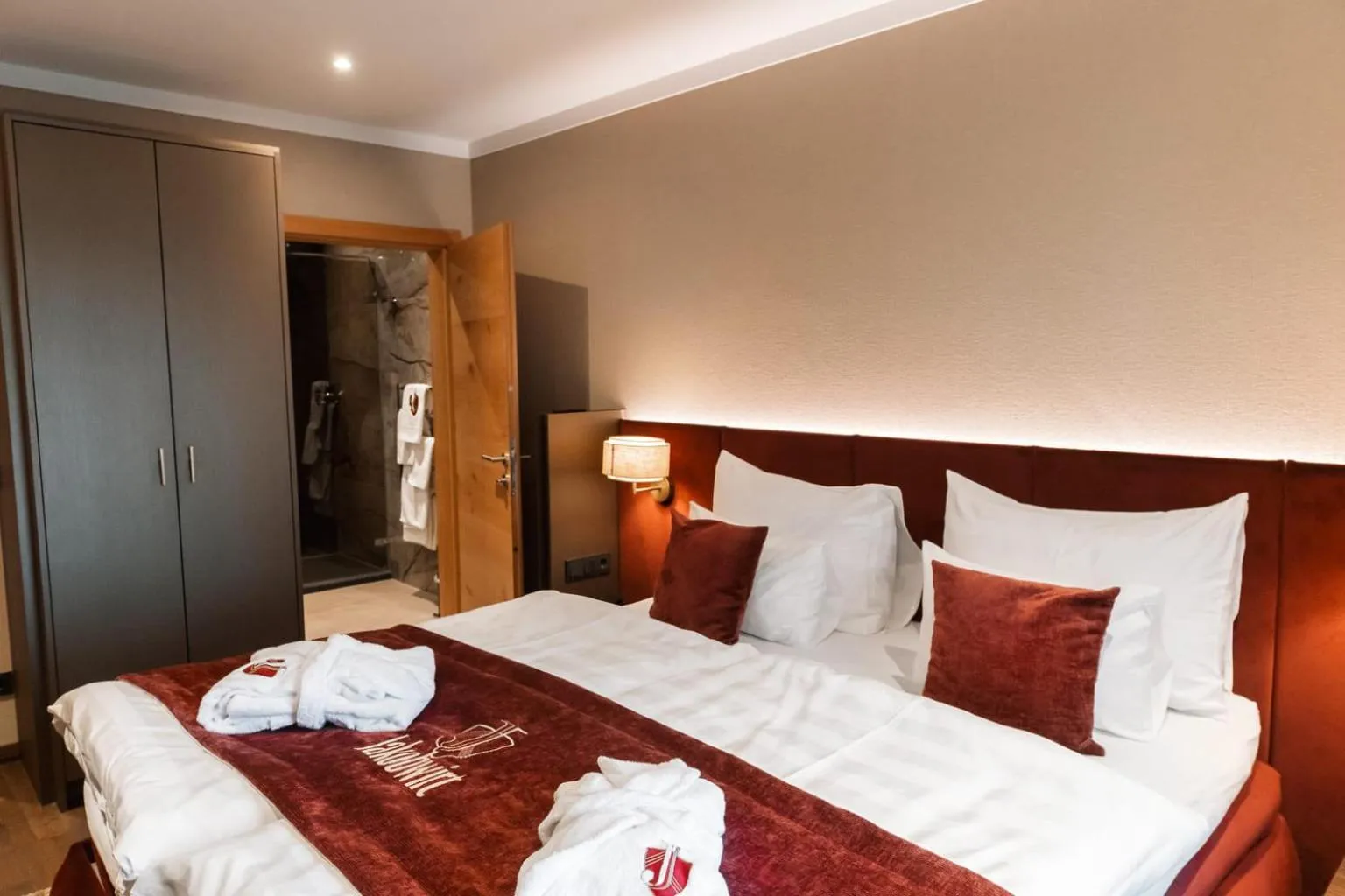 Bed in Hotel Jakobwirt Westendorf