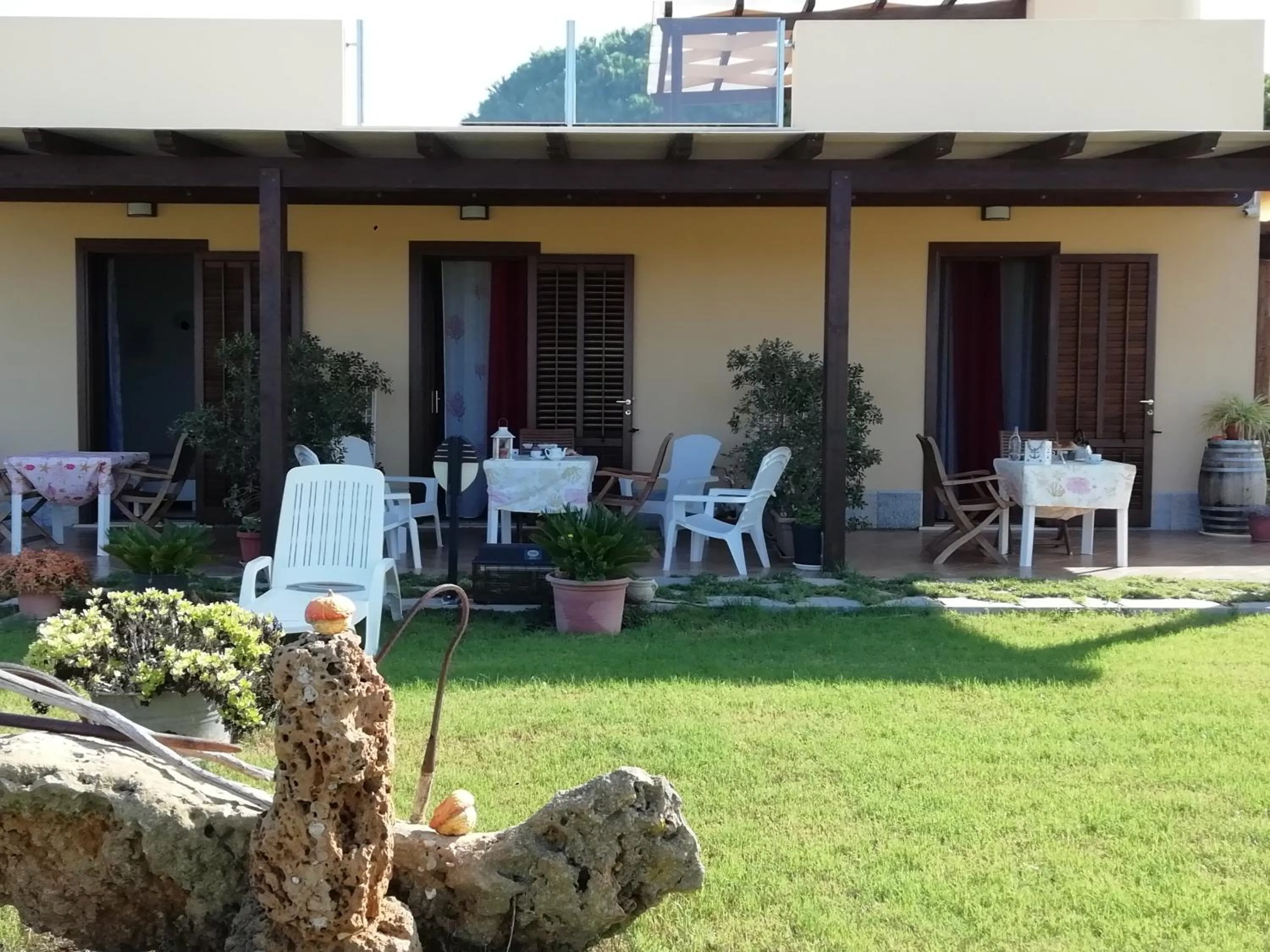 Property building in Raggio Di Sale