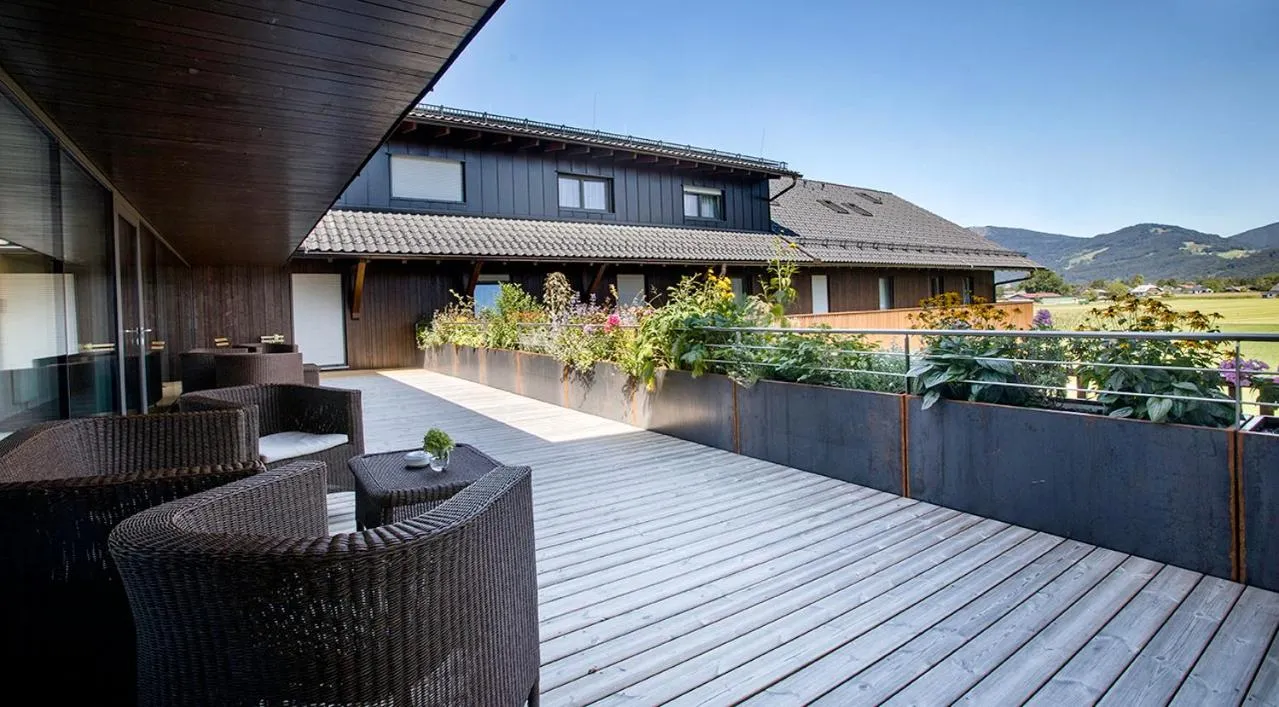 Communal lounge/ TV room in Hotel Das Essigmanngut