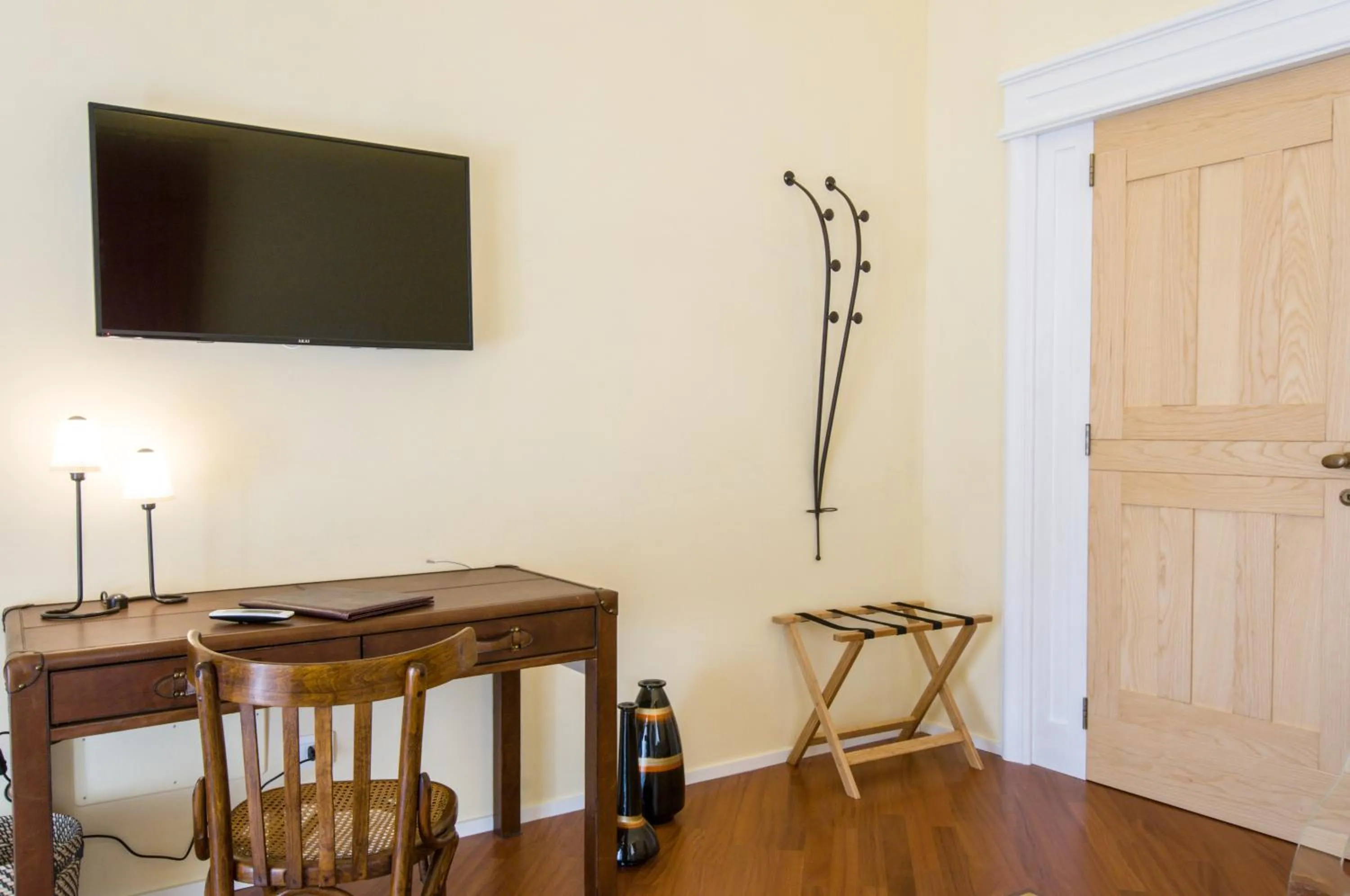 TV and multimedia in Turenum Apartment B&B