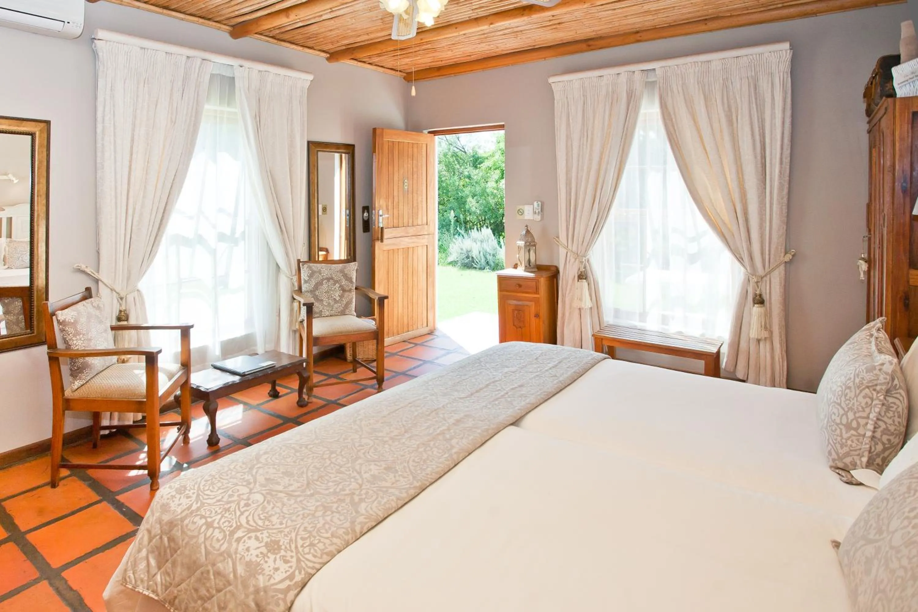 Bedroom, Bed in Oue Werf Country House