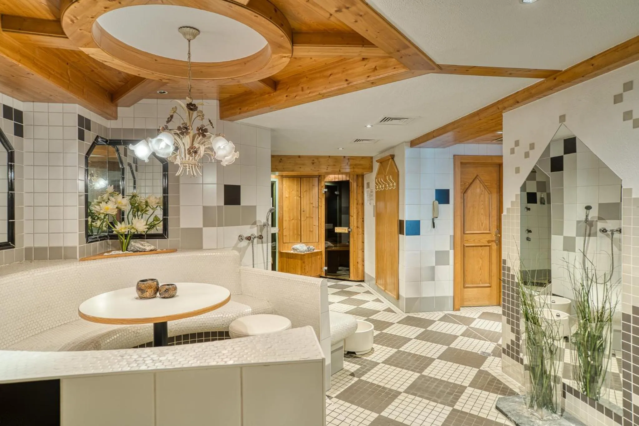 Spa and wellness centre/facilities in keyone rooms Tarrenz