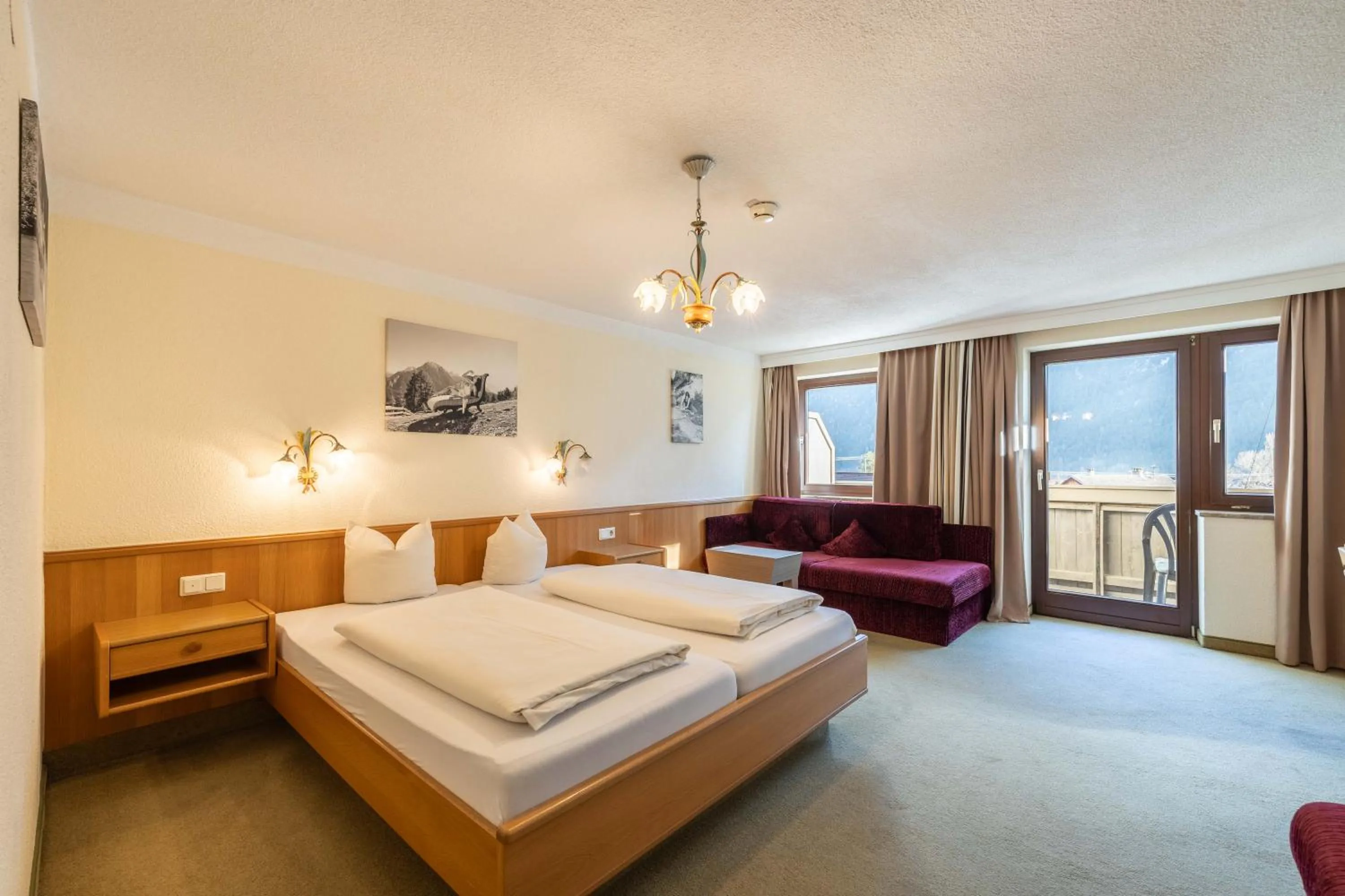 Bed in keyone rooms Tarrenz