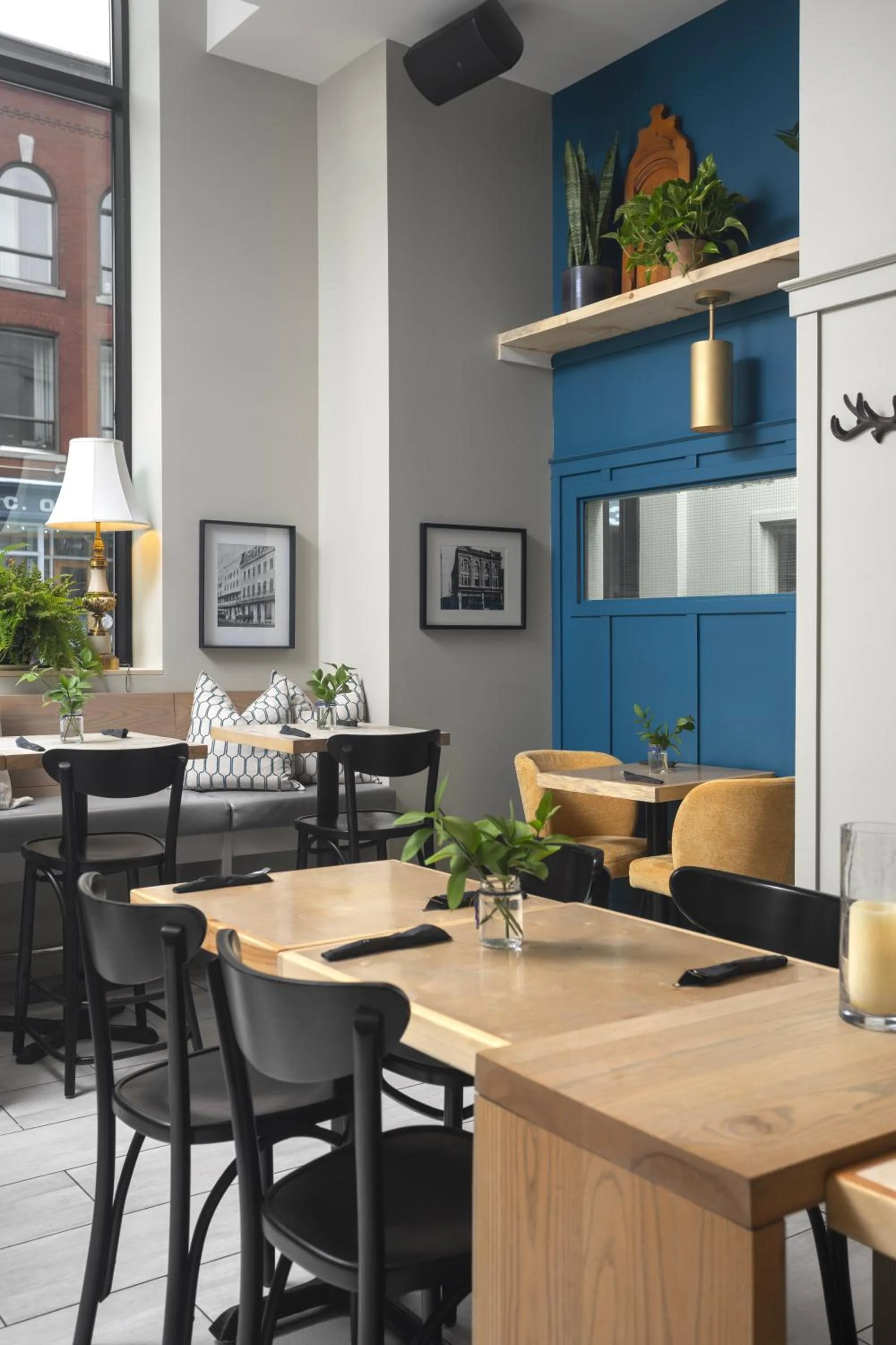 Restaurant/places to eat in Hotel Oui GO!