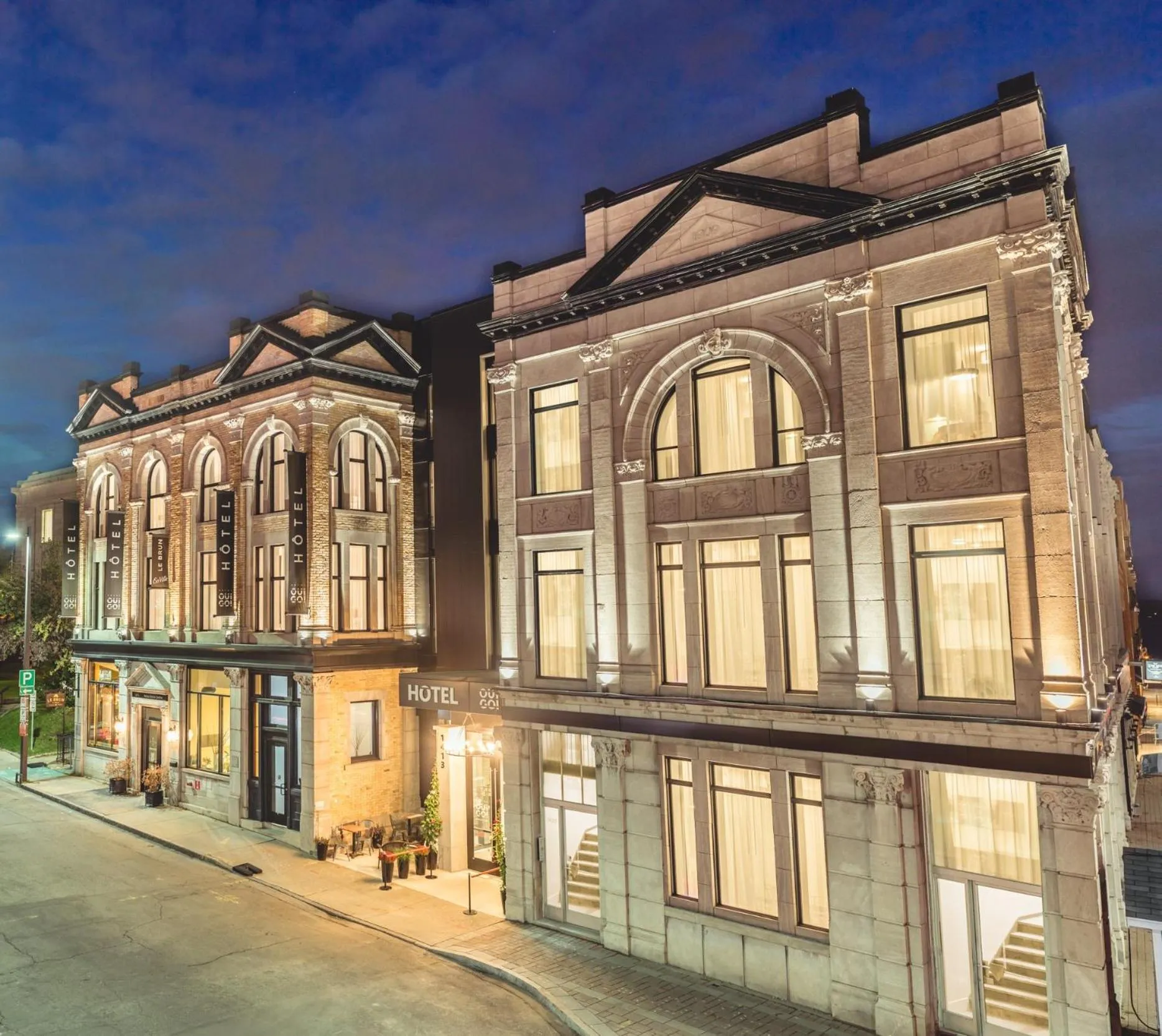 Property building in Hotel Oui GO!