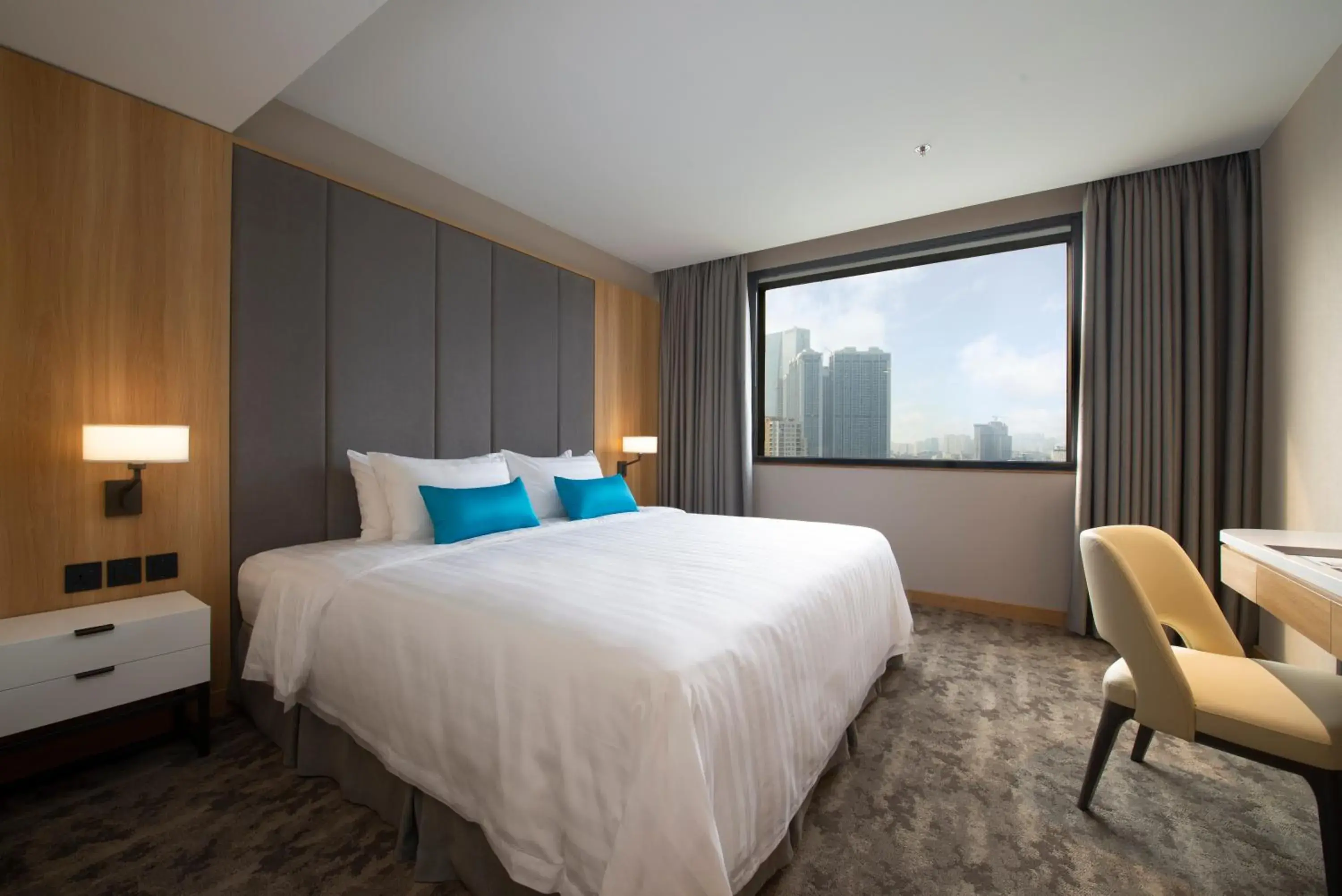 Premium Deluxe Room in Hanoi Hotel Premium Deluxe Room in Hanoi Hotel