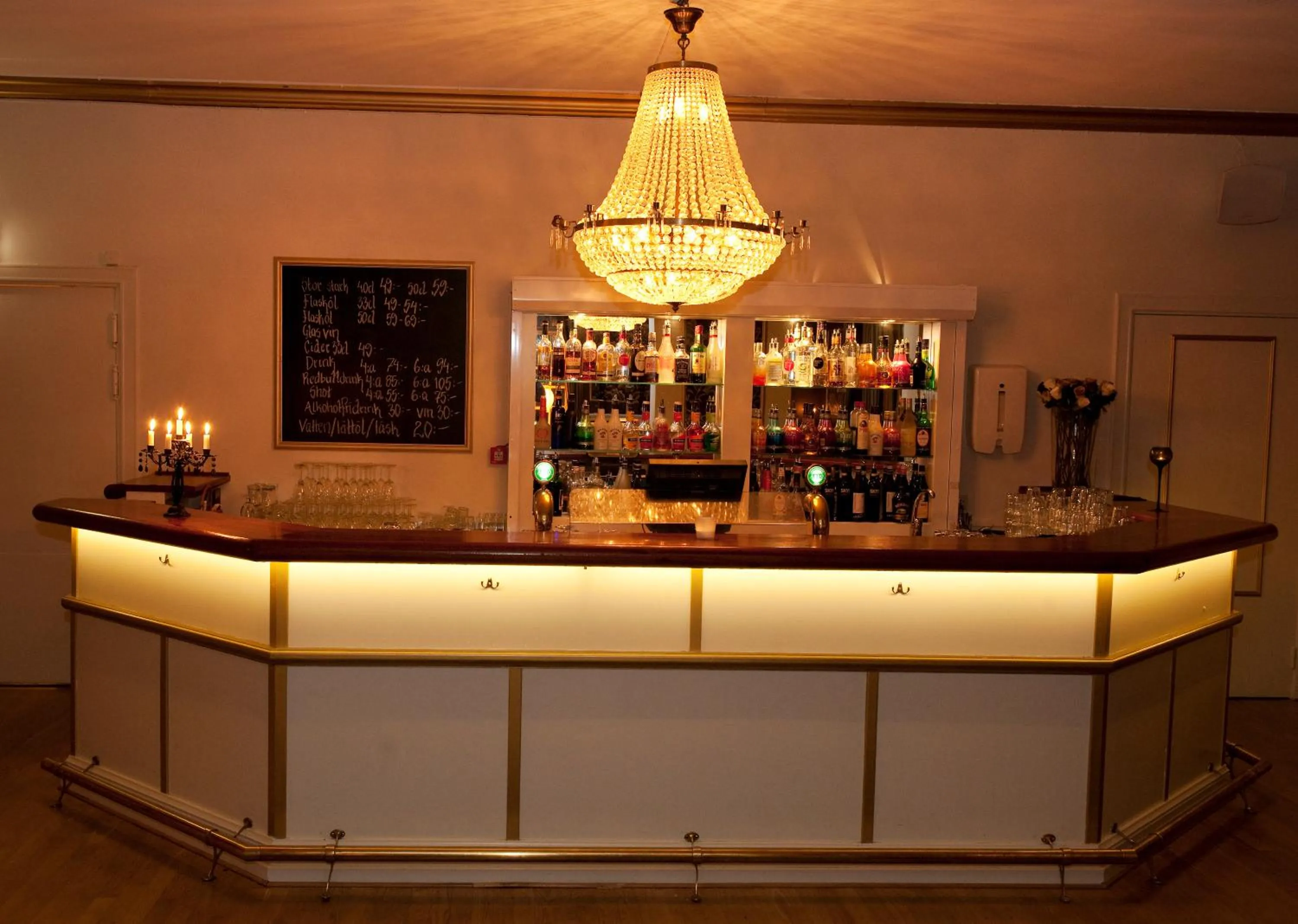 Lobby or reception in Eksjö Stadshotell