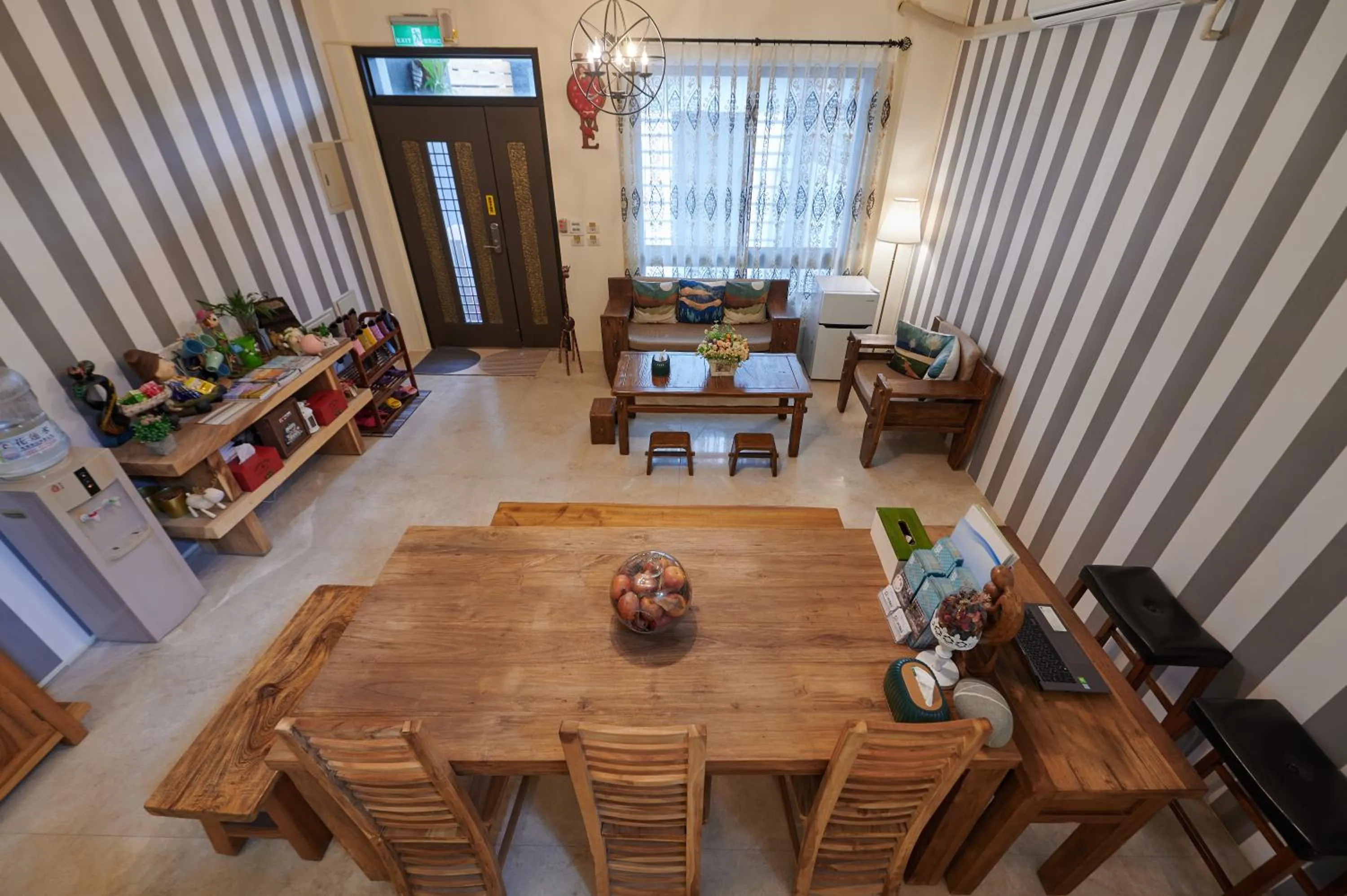 Living room in Avenue B&B