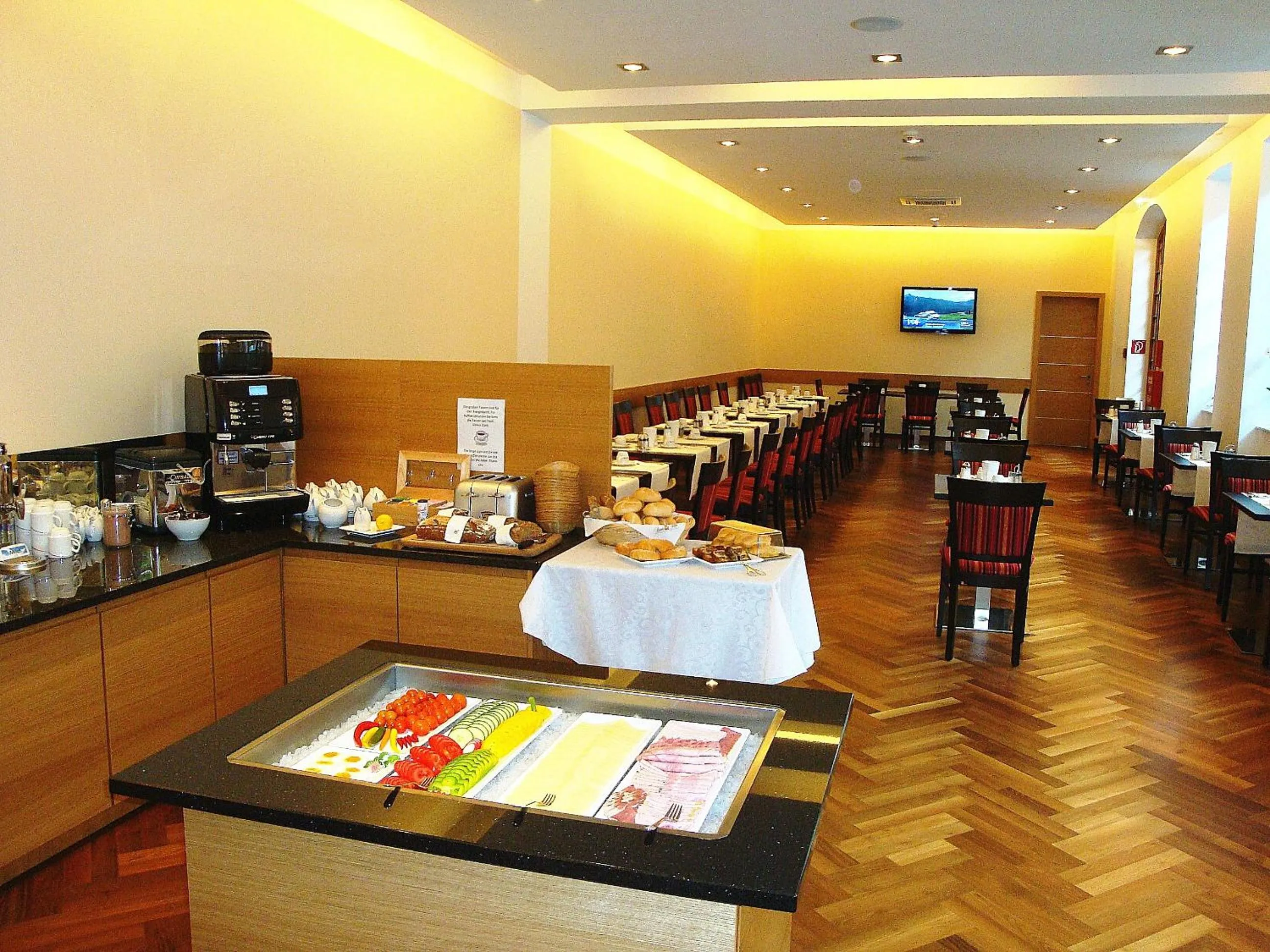 Buffet breakfast in Hotel Fabrik Wien