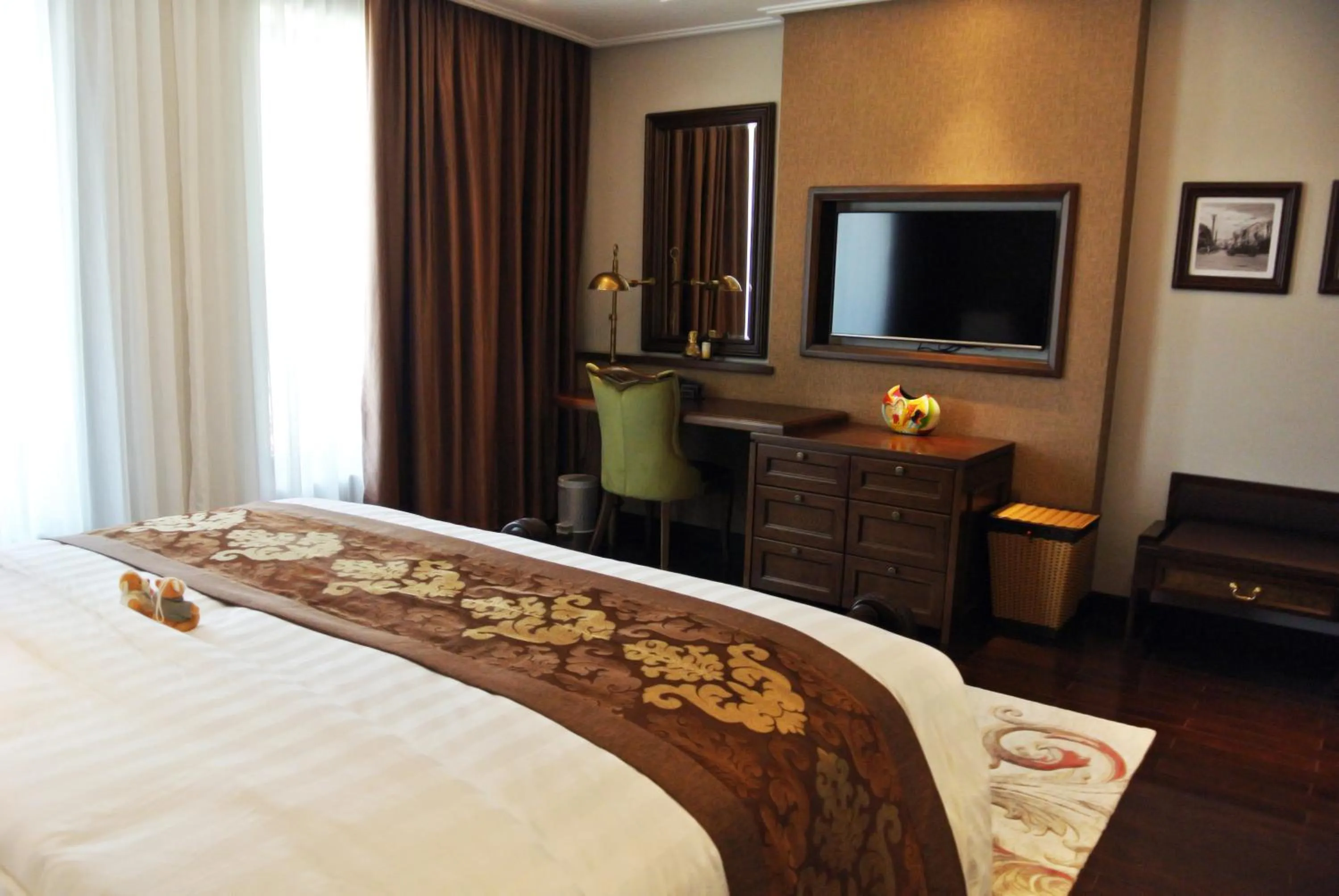 TV and multimedia in JB Serviced Apartment