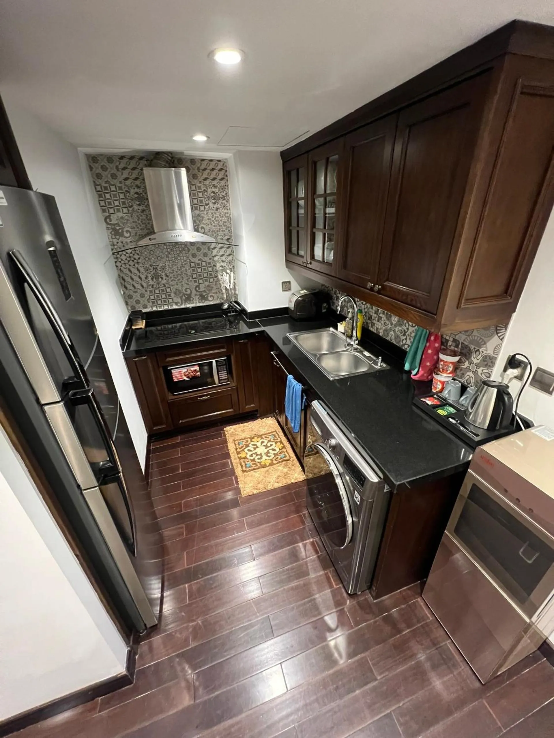 stove in JB Serviced Apartment