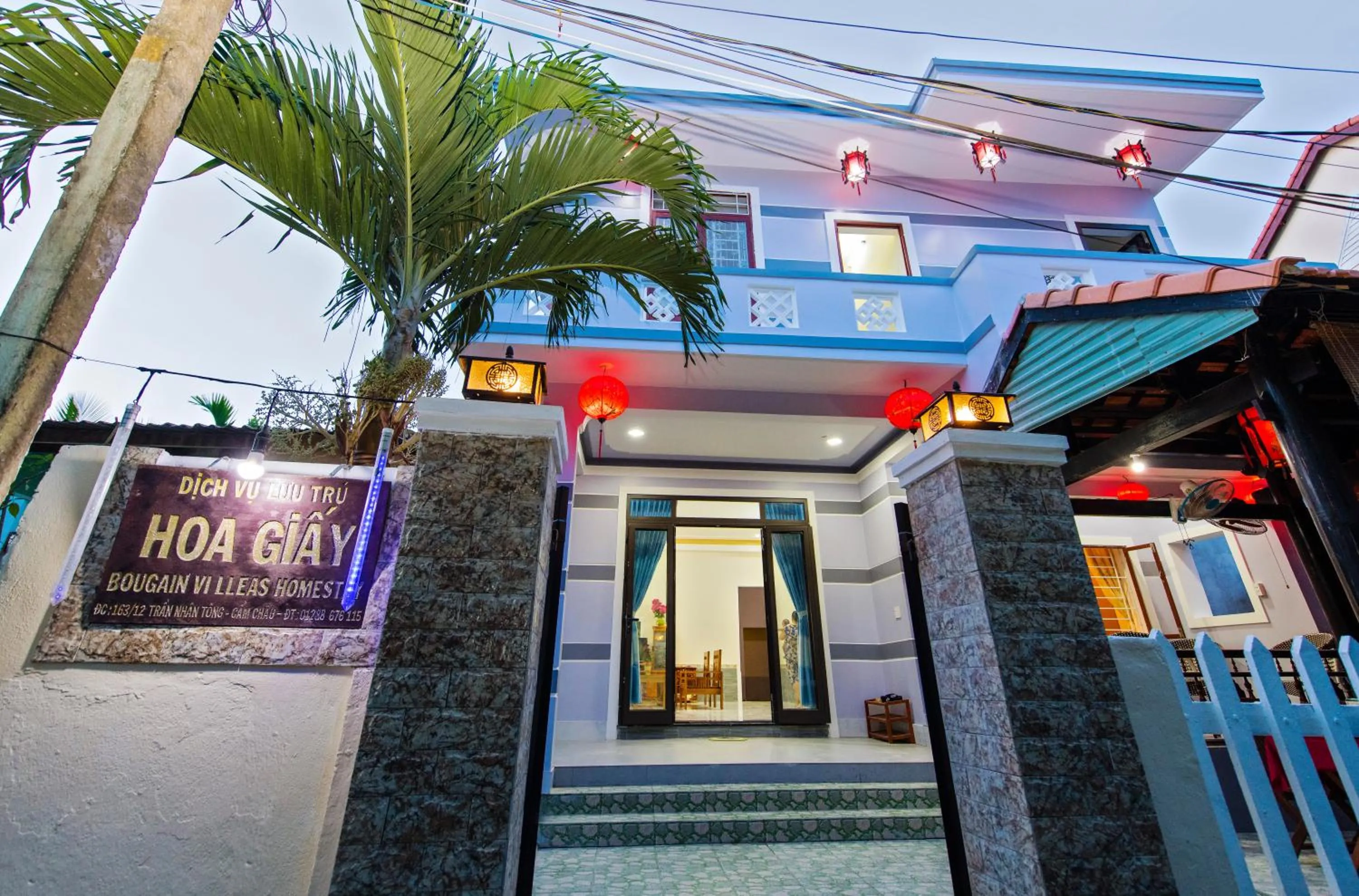 Property building in Bougain Villeas Homestay