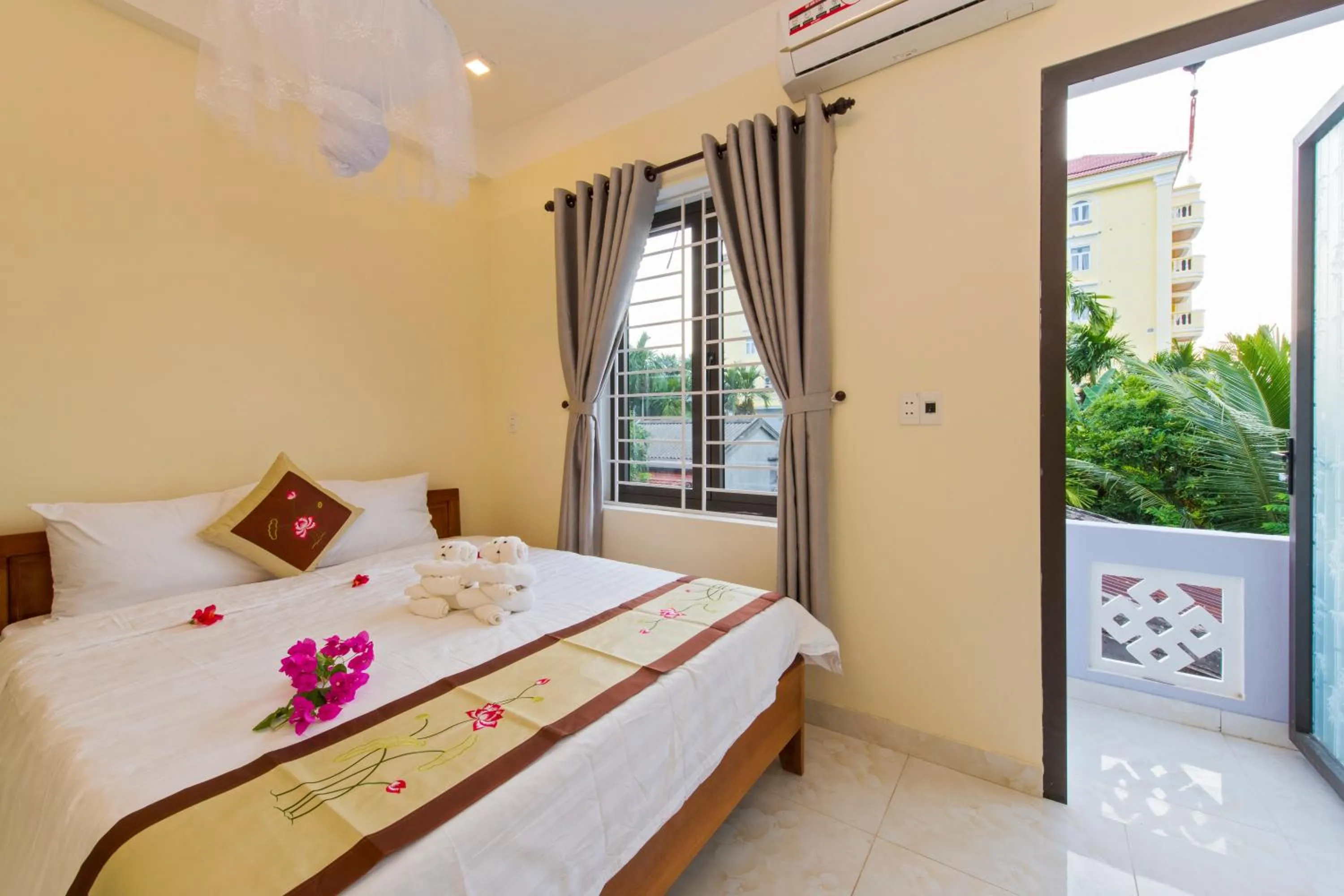 Bed in Bougain Villeas Homestay