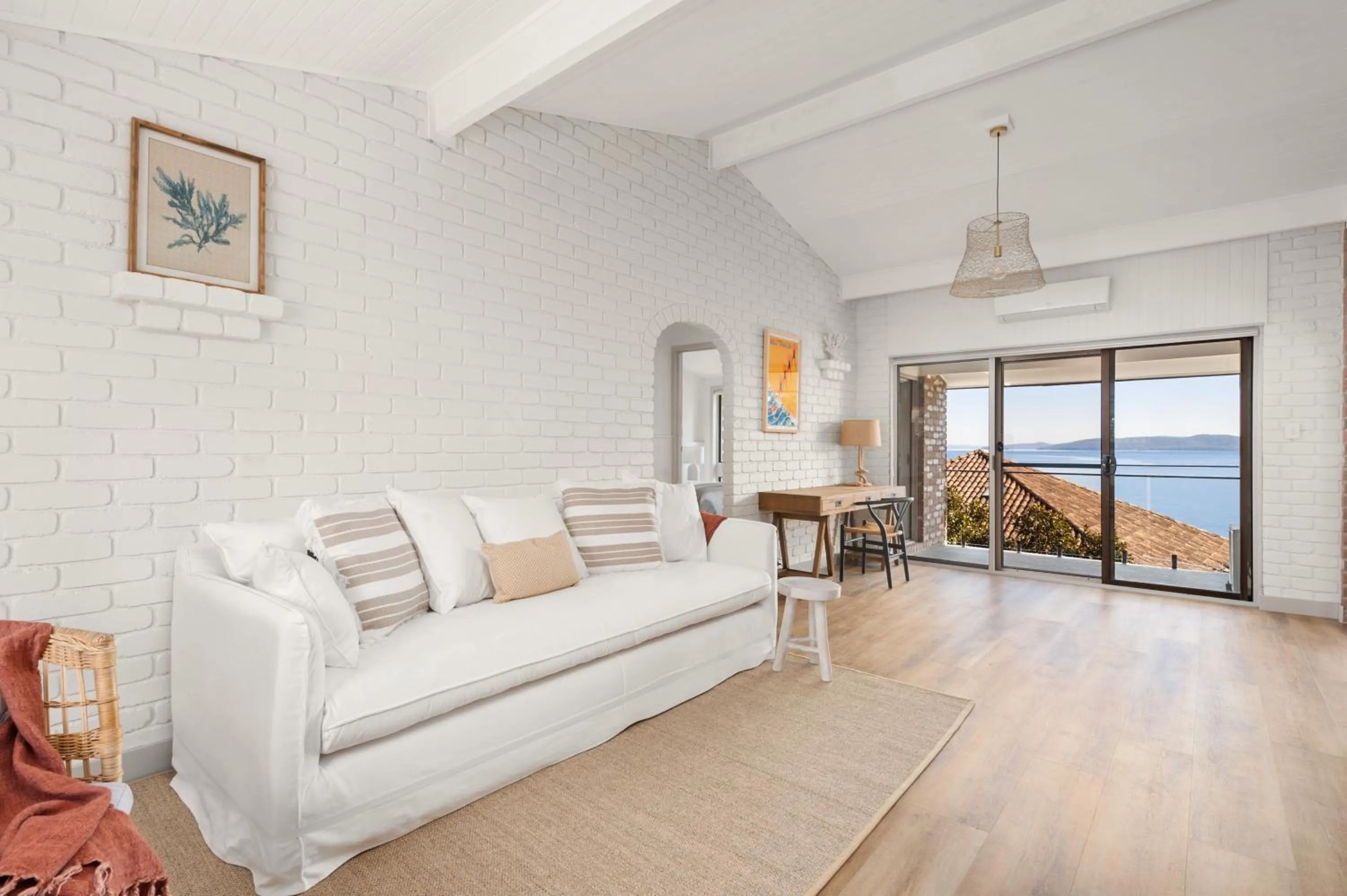 Dutchies Motel Nelson Bay & Dutchmans Beach Apartments