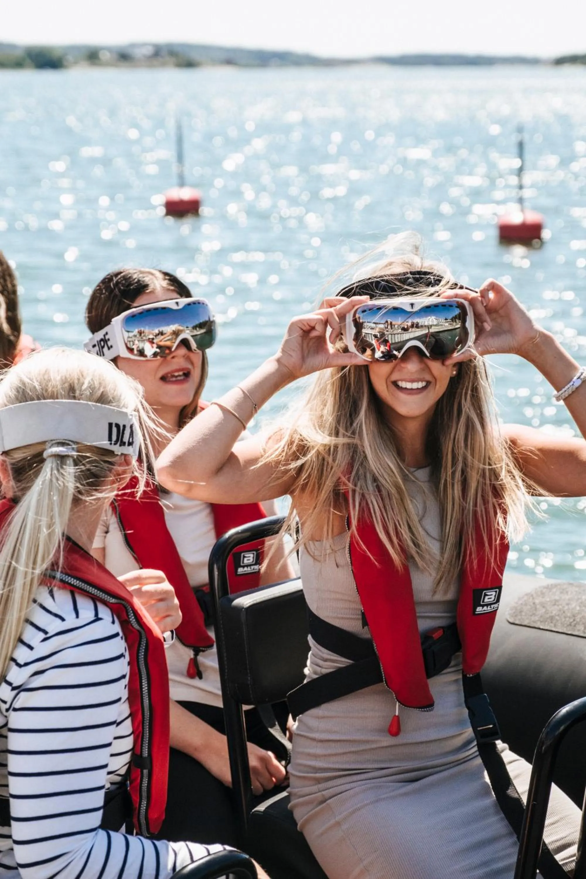 People in Stenungsbaden Yacht Club