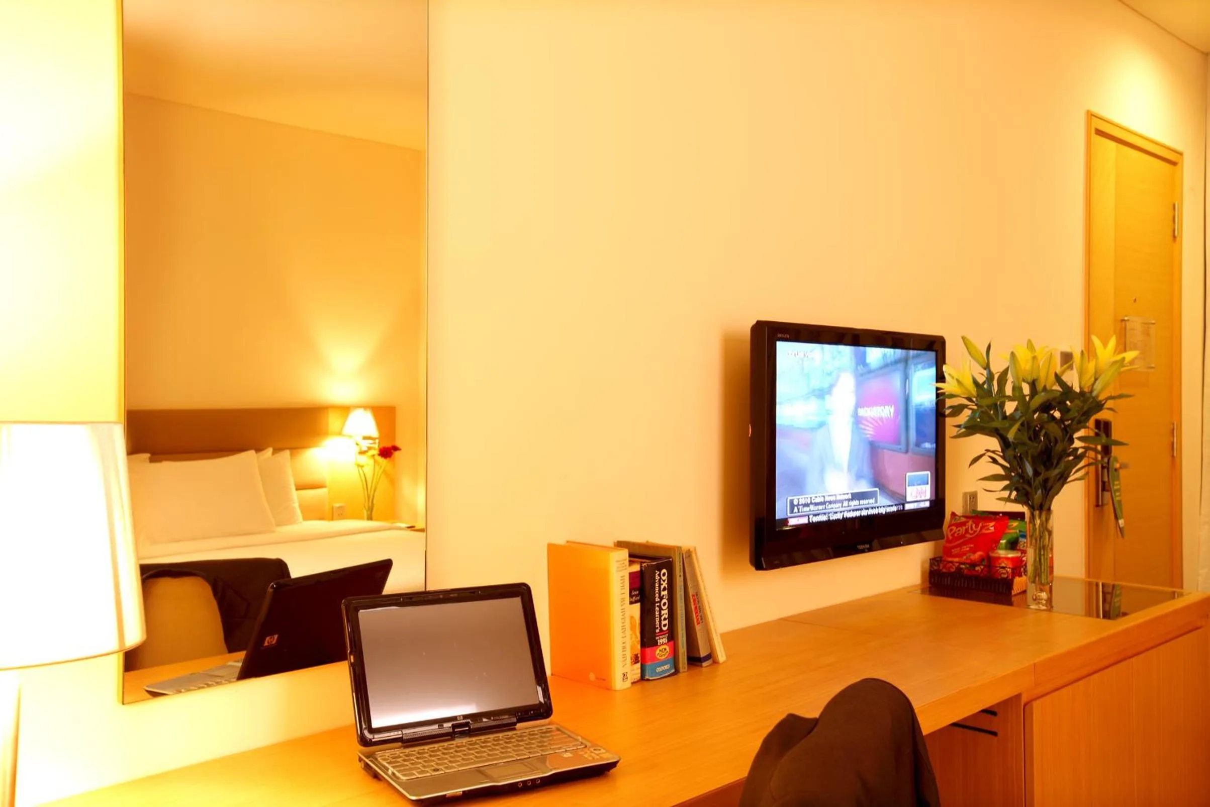 TV and multimedia in Liberty Central Saigon Centre Hotel