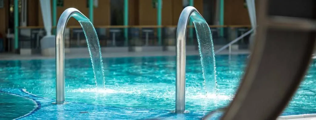 Swimming pool in Das Gutenbrunn Thermen & Sporthotel