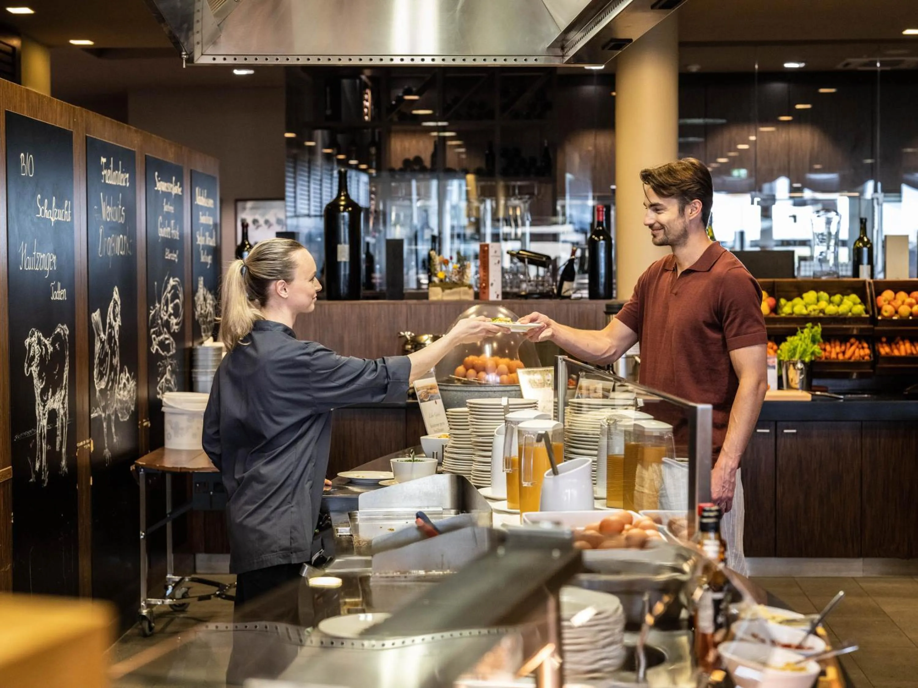 Restaurant/places to eat in St. Martins Therme & Lodge