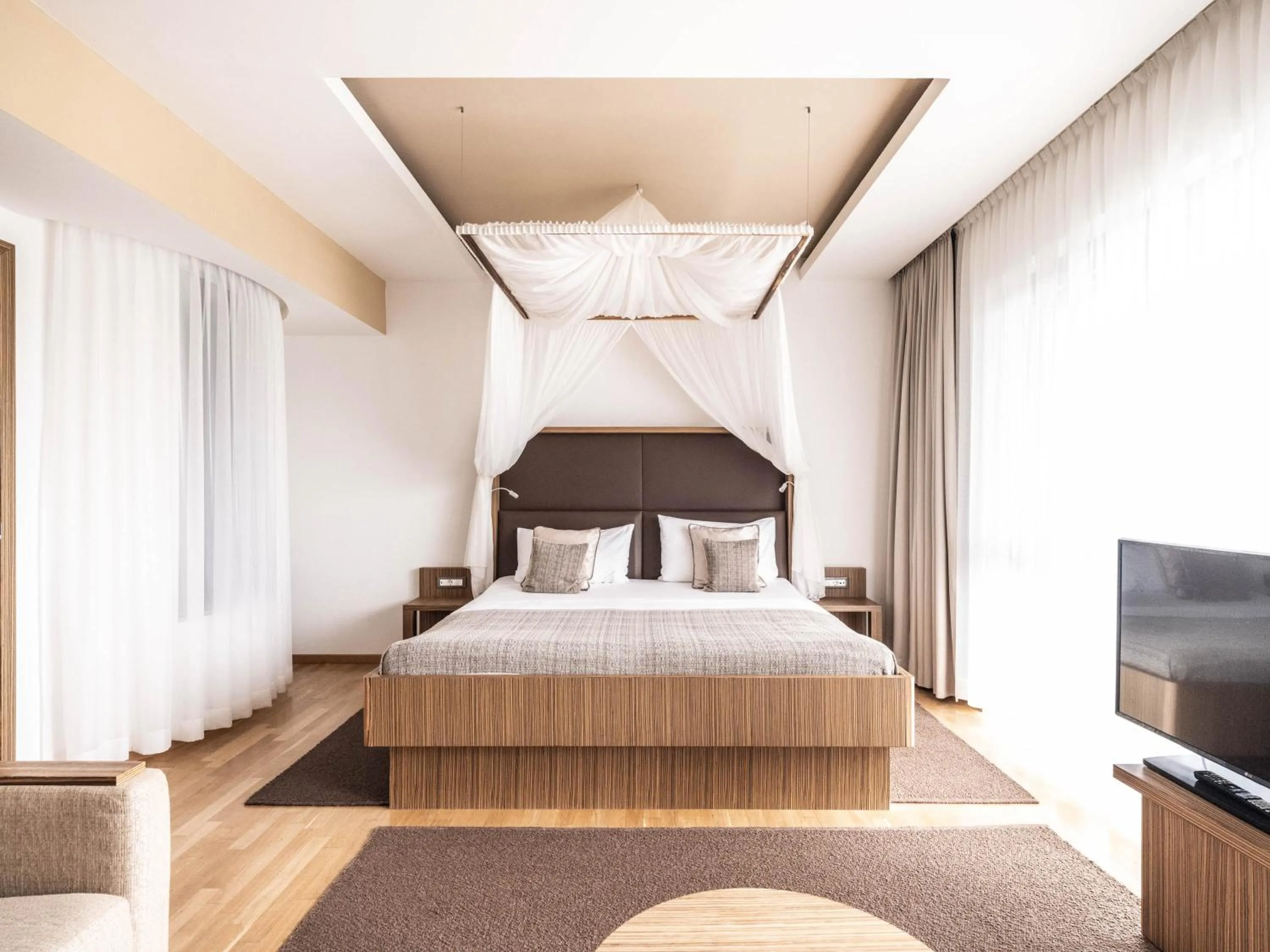 Bed in St. Martins Therme & Lodge