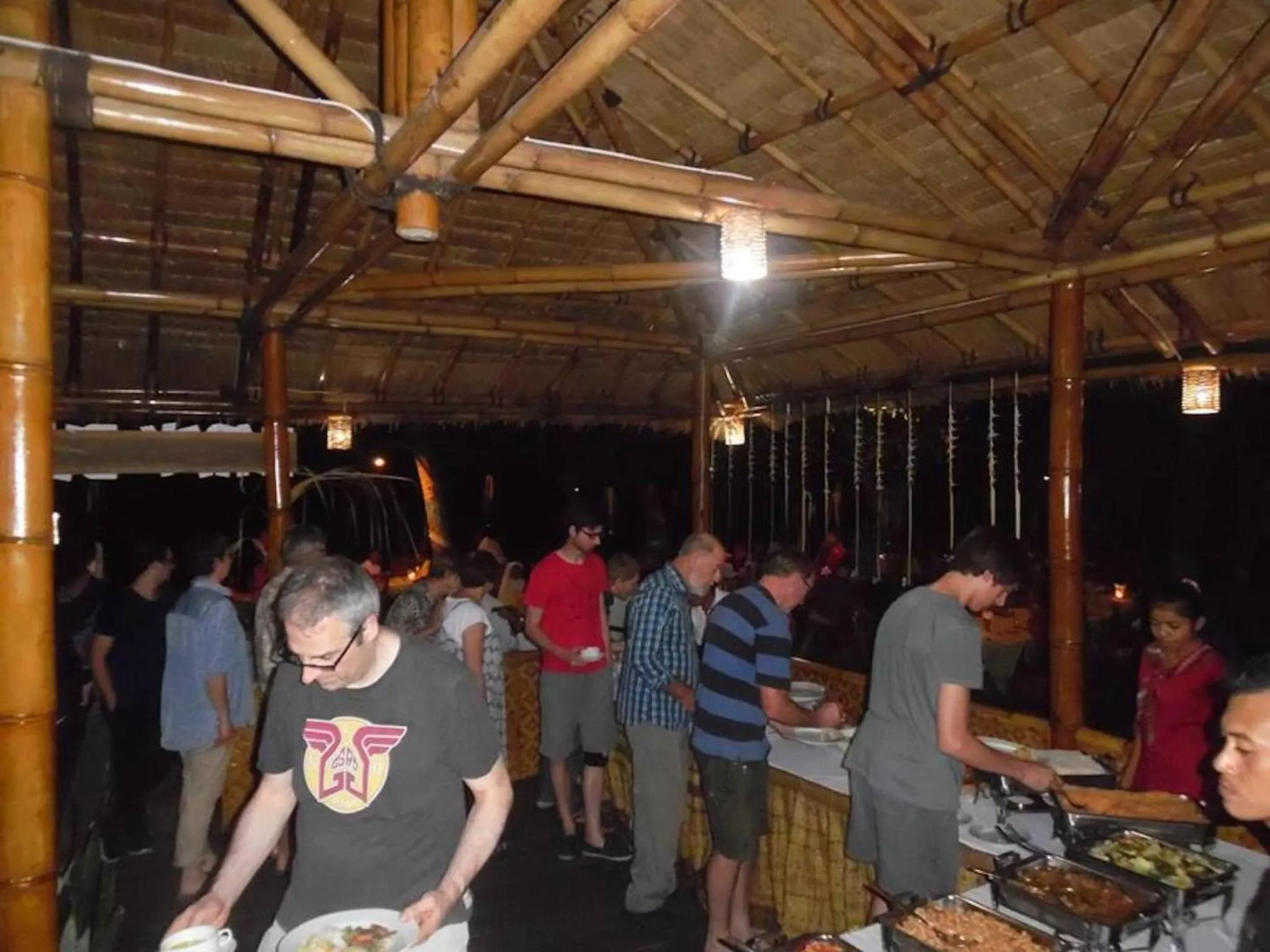 Restaurant/places to eat in Sea World Club Beach Resort & Dive Center, RESORT THAT SUPPORTS THE POOR